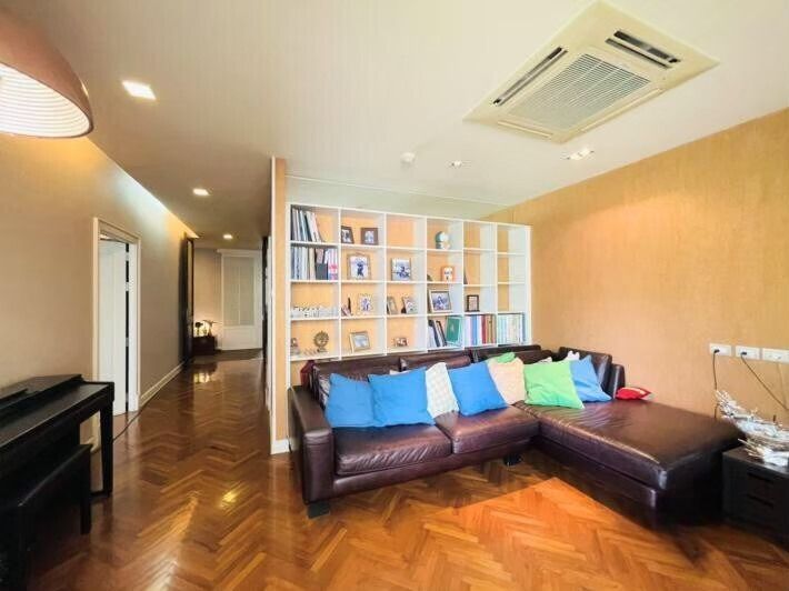 ขายคอนโดสาทร นราธิวาส : ขาย คอนโด 3 ห้องนอน ในโครงการ บ้านนันทสิริ U1376514