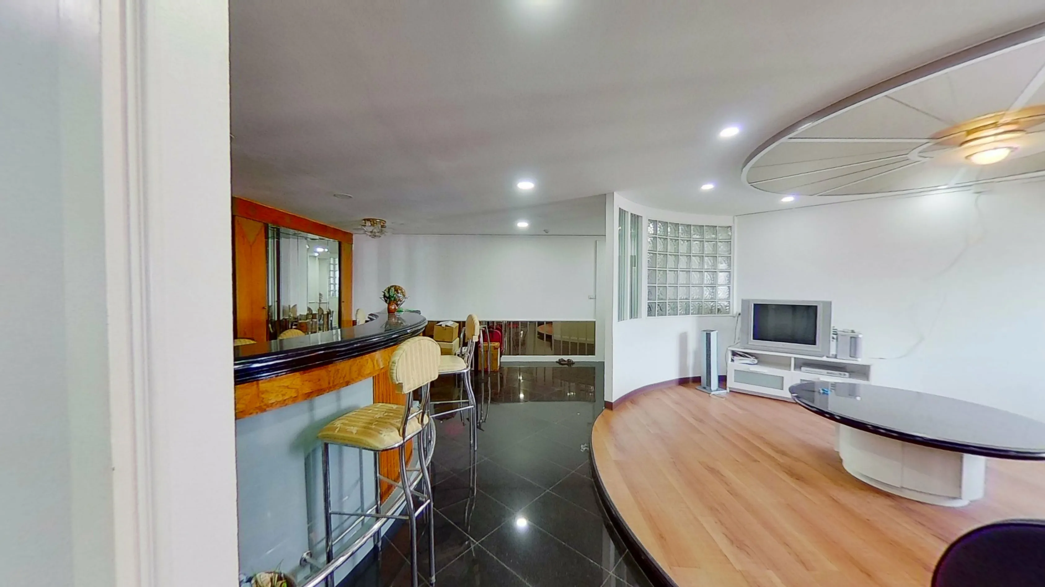 For SaleCondoRama3 (Riverside),Satupadit : Fully renovated furnished condo U163629