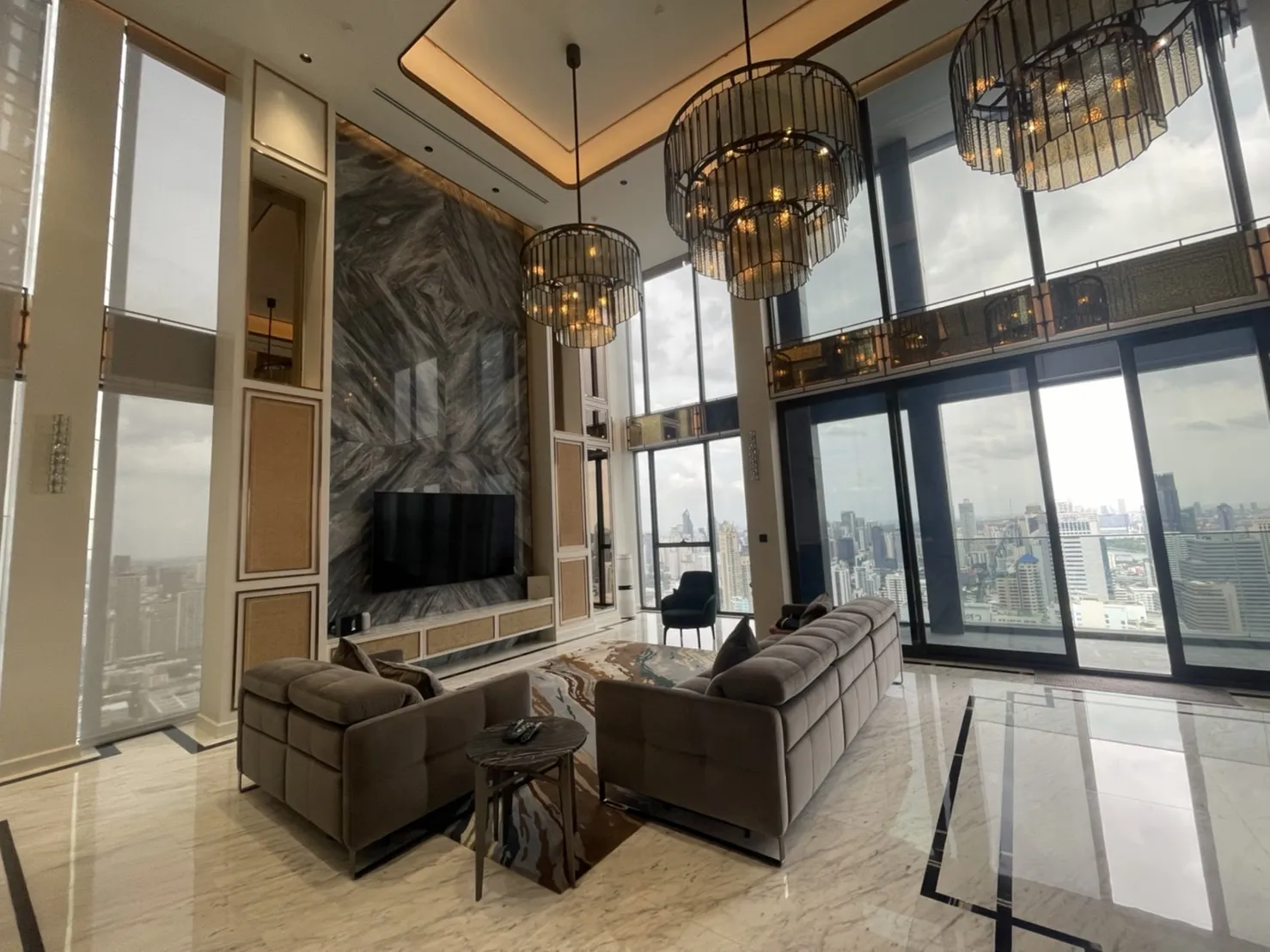 For SaleCondoRama9, Petchburi, RCA : 3 Bedroom Penthouse for sale at The Esse at Singha Complex U2044166