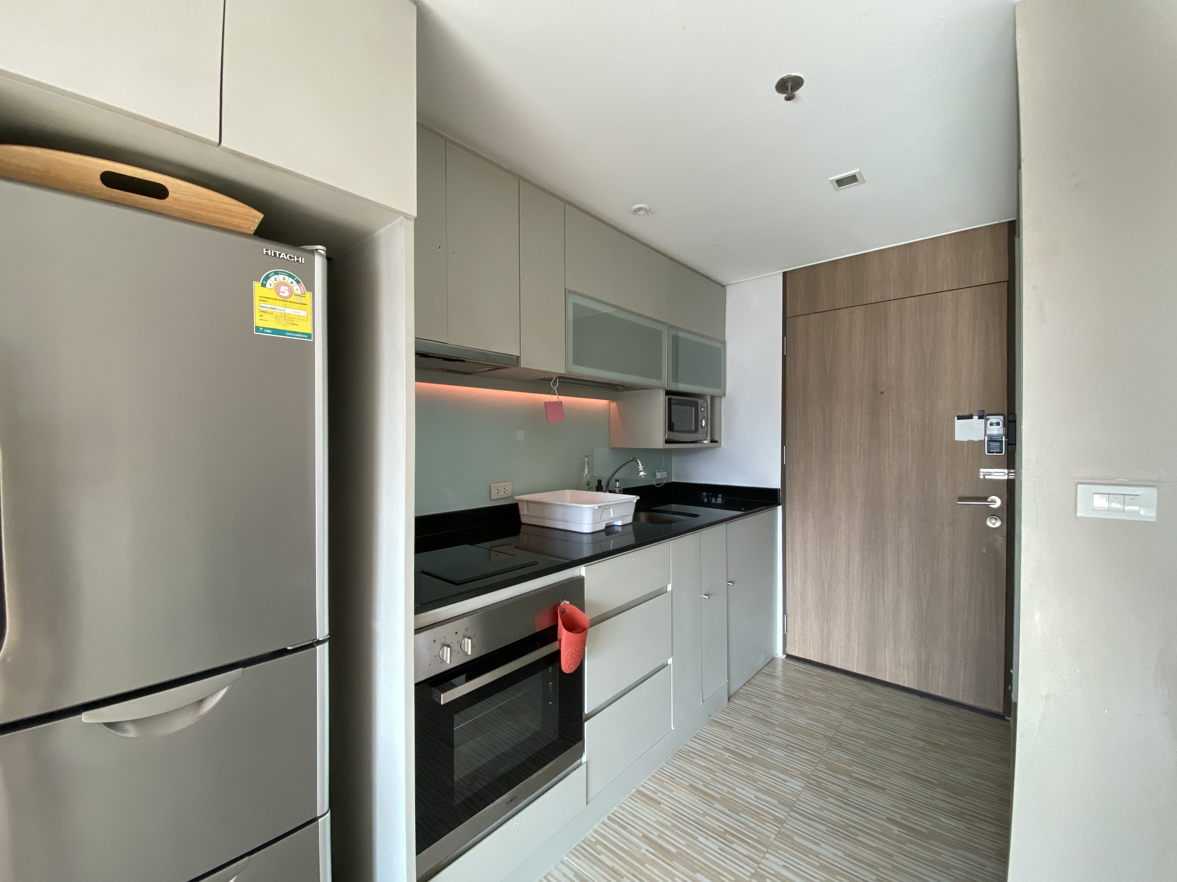 For SaleCondoSukhumvit, Asoke, Thonglor : Stunning corner 1-bed, connected to BTS Thonglor U1098576