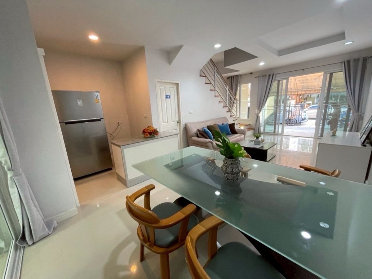 For RentTownhomeSathorn, Narathiwat : Baan Klang Krung Sathorn- Charoenrat