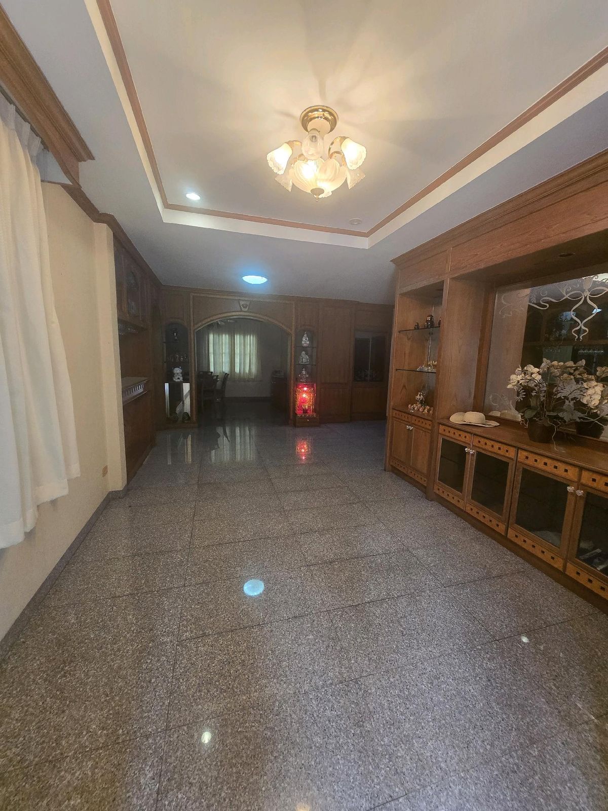 ขายบ้านเอกชัย บางบอน : ลดเพิ่มอีก 4 แสนได้หลังนี้ไปถือว่าคุ้มมาก! บ้านเดี่ยวหลังใหญ่ ทำเลดี มีห้องแม่บ้าน แถมครัวไทยแยกส่วน หมู่บ้านชัยพฤกษ์ บางบอน 82 ตร.ว. พื้นที่ใช้สอย 250 ตร.ม. แปลงมุม สภาพดี เฟอร์built in ใกล้ถนนกาญจนาภิเษก ใกล้ห้าง,โรงเรียน, โรงพยาบาล, รถไฟฟ้า และทางด่วน 