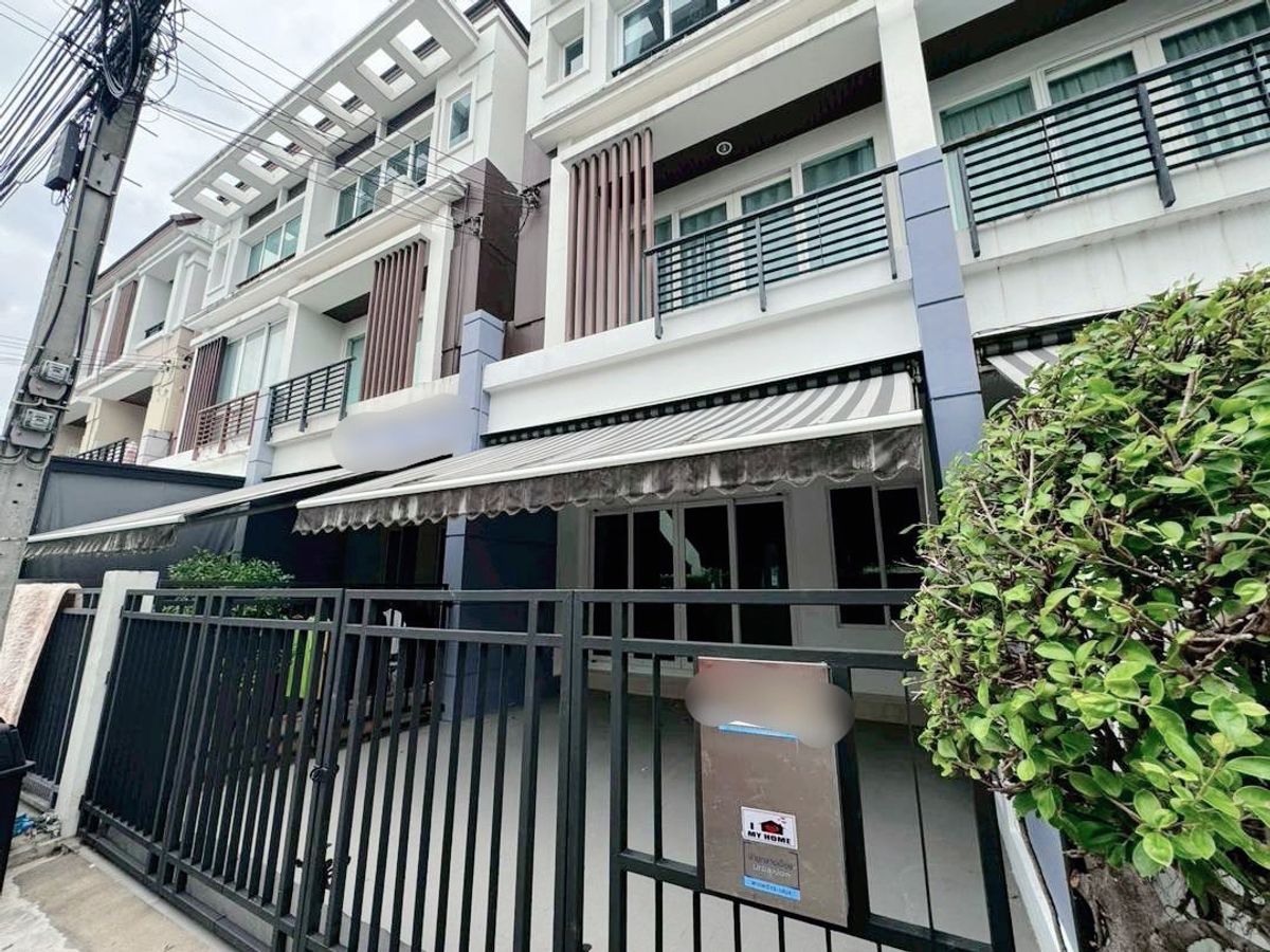 ให้เช่าทาวน์โฮมเกษตร นวมินทร์ ลาดปลาเค้า : เช่า!! บ้านกลางเมือง ลาดพร้าว-เสนา 1, BTS มหาวิทยาลัยเกษตรศาสตร์, 4 ห้องนอน  3 ห้องน้ำ พื้นที่ 170 ตารางเมตร ราคา 25,000 บาท