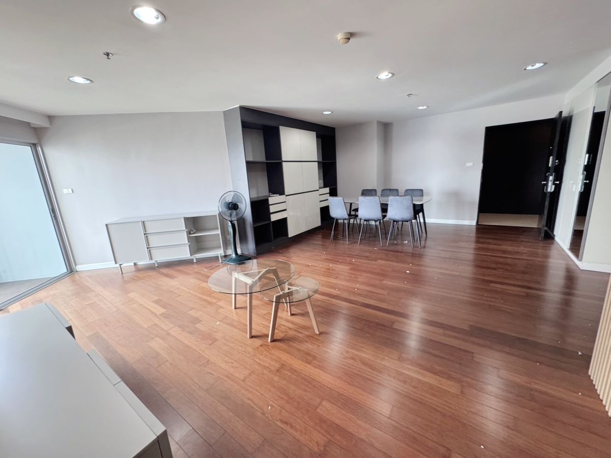 ขายคอนโดพระราม 9 เพชรบุรีตัดใหม่ RCA : SALE !! Condo Belle Grand Rama9, MRT Rama9, 3 Beds, Tower A2, Floor 11, Area 101 sq.m., Sale 9.5MB