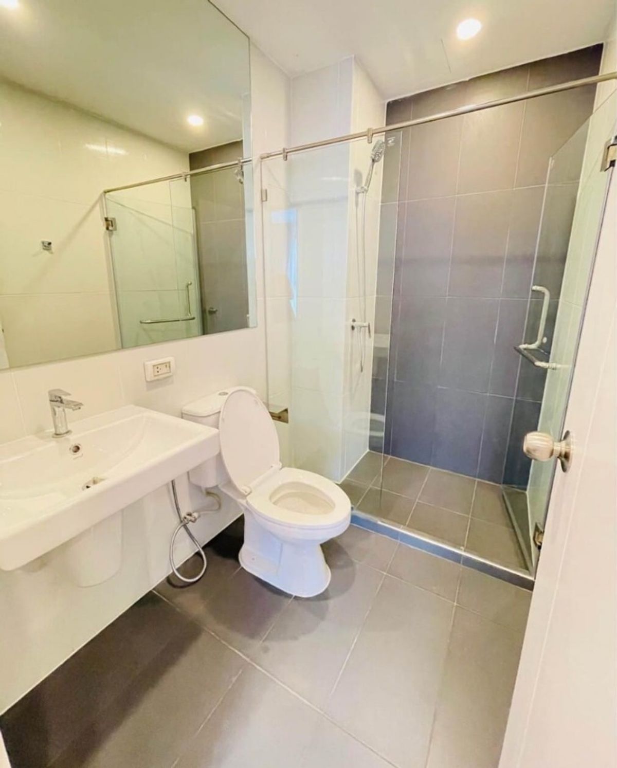 ขายคอนโดมีนบุรี-ร่มเกล้า : ✅ S-OGR127 ✅ Line : @p2nproperty