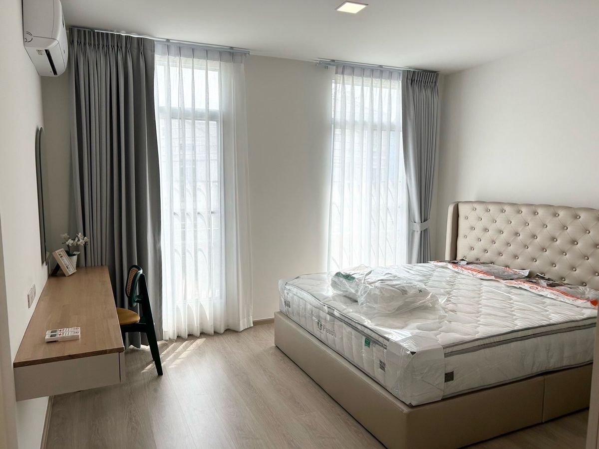 For RentTownhomeBangna, Bearing, Lasalle : 💥ForRent💥3Bed • Indy2 Bangna Ramkhamhang2 🏡 Near Mega Bangna‼️ Ready to move in ‼️  Fully Furnished ✨