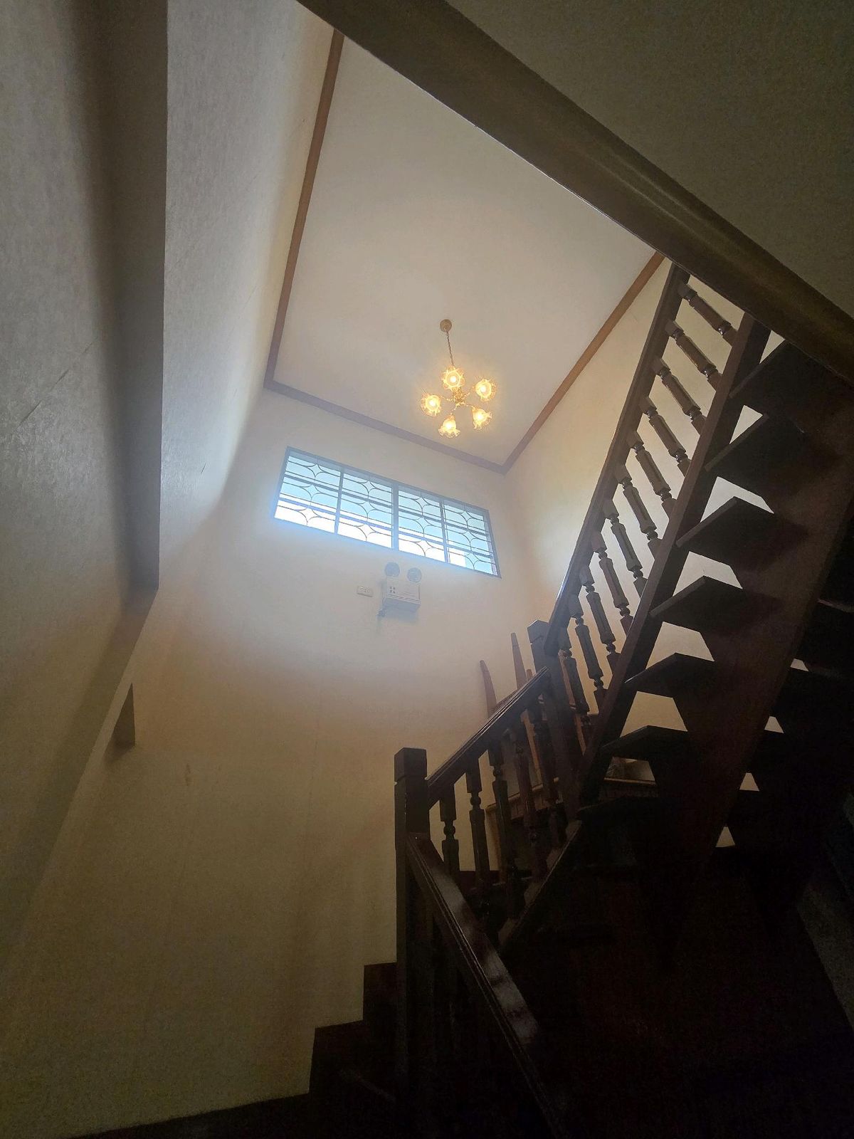 ขายบ้านเอกชัย บางบอน : ลดเพิ่มอีก 4 แสนได้หลังนี้ไปถือว่าคุ้มมาก! บ้านเดี่ยวหลังใหญ่ ทำเลดี มีห้องแม่บ้าน แถมครัวไทยแยกส่วน หมู่บ้านชัยพฤกษ์ บางบอน 82 ตร.ว. พื้นที่ใช้สอย 250 ตร.ม. แปลงมุม สภาพดี เฟอร์built in ใกล้ถนนกาญจนาภิเษก ใกล้ห้าง,โรงเรียน, โรงพยาบาล, รถไฟฟ้า และทางด่วน 