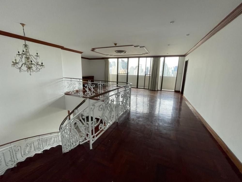 For SaleCondoOnnut, Udomsuk : 4 Bedroom Condo for sale at Phatsana Garden  U1971328