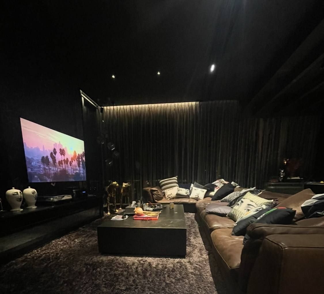 For SaleCondoSukhumvit, Asoke, Thonglor : Luxurious High-Floor 3-Bedroom Residence U5372139