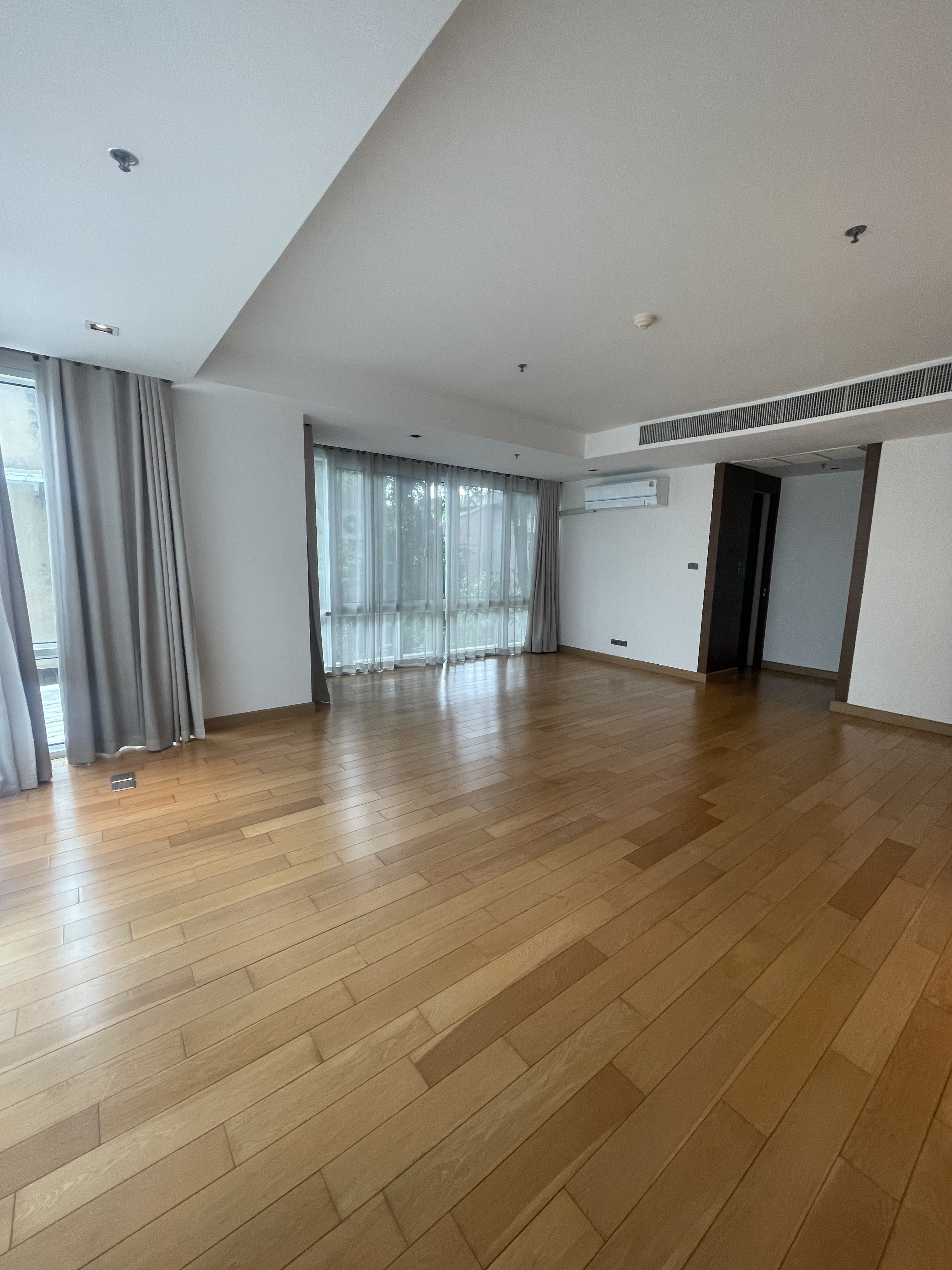For SaleCondoSukhumvit, Asoke, Thonglor : 3 Bedroom Condo for sale at Belgravia Residences  U1945653