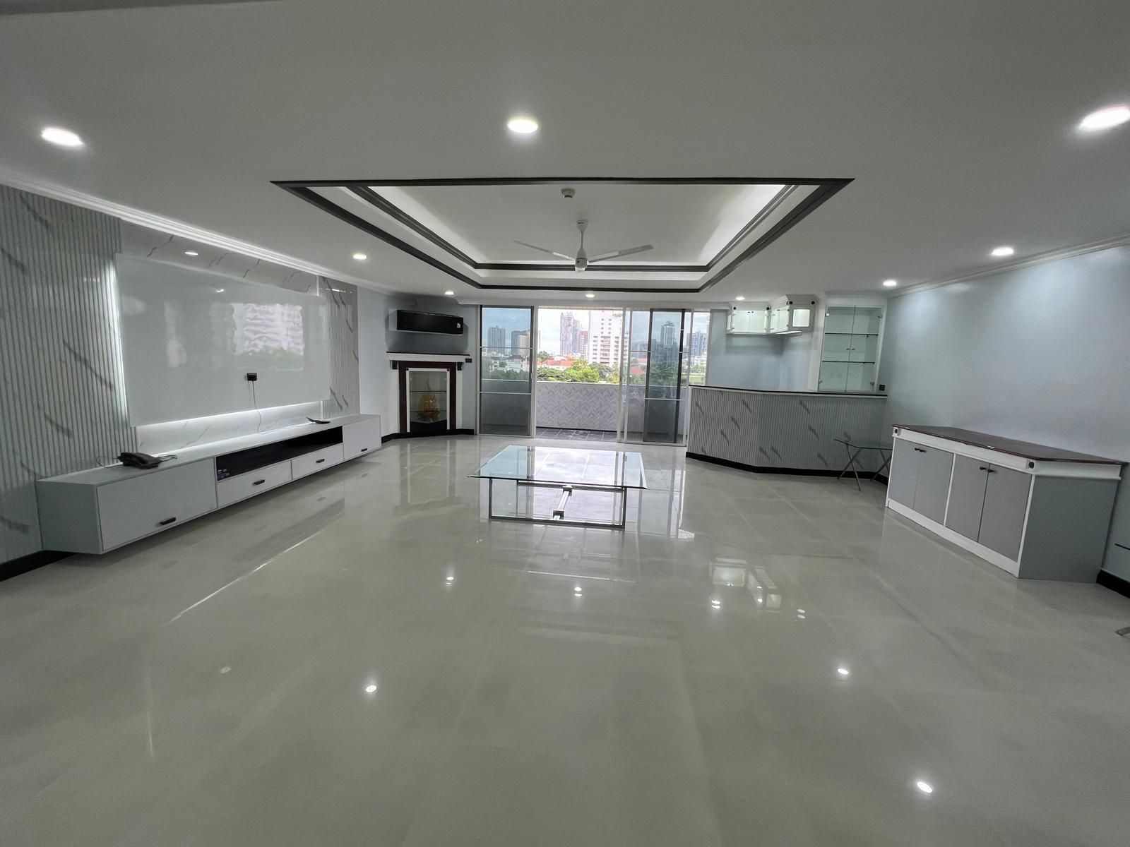 For SaleCondoSukhumvit, Asoke, Thonglor : 4 Bedroom Condo for sale at Oriental Towers  U1922198