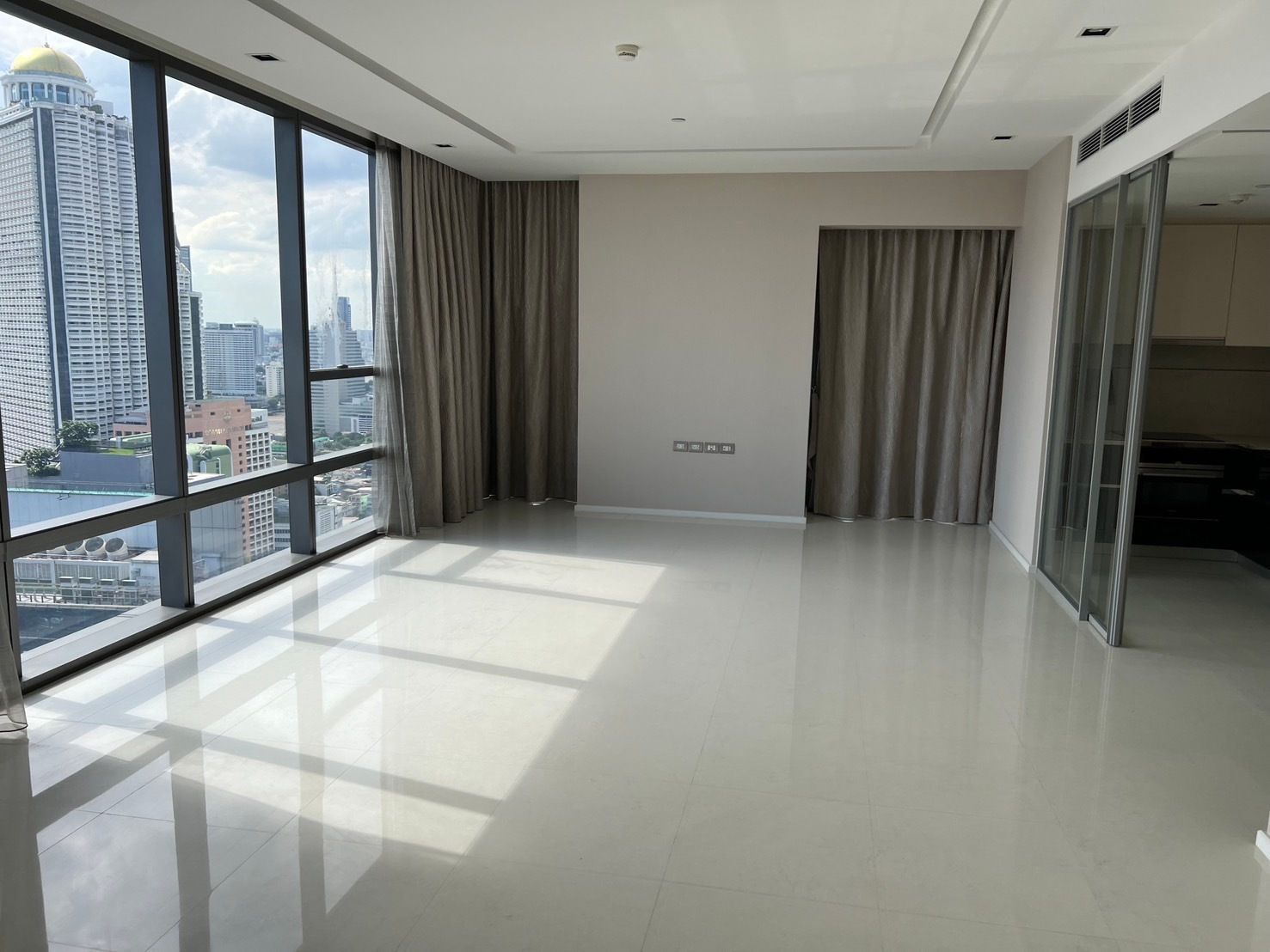 For SaleCondoSathorn, Narathiwat : Two Bedrooms For Sale U1970501