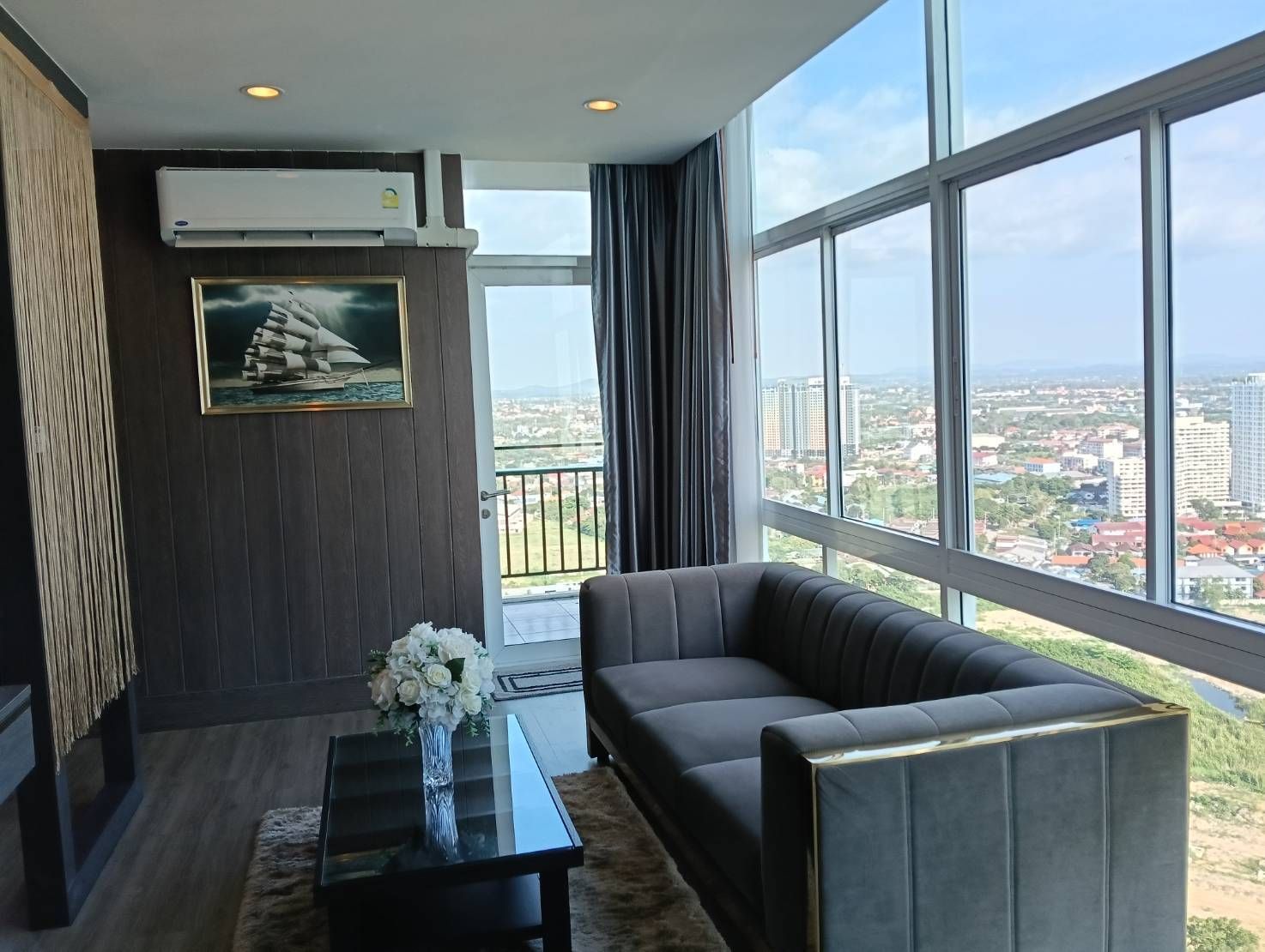 For SaleCondoPattaya, Bangsaen, Chonburi : 1 Bedroom Condo for sale at The Twin Tower jomtien  U5577559