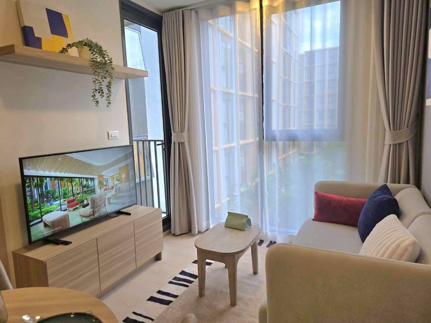 For SaleCondoPhuket : The Base Rise for Sale - New Room Fully furnished U5551129