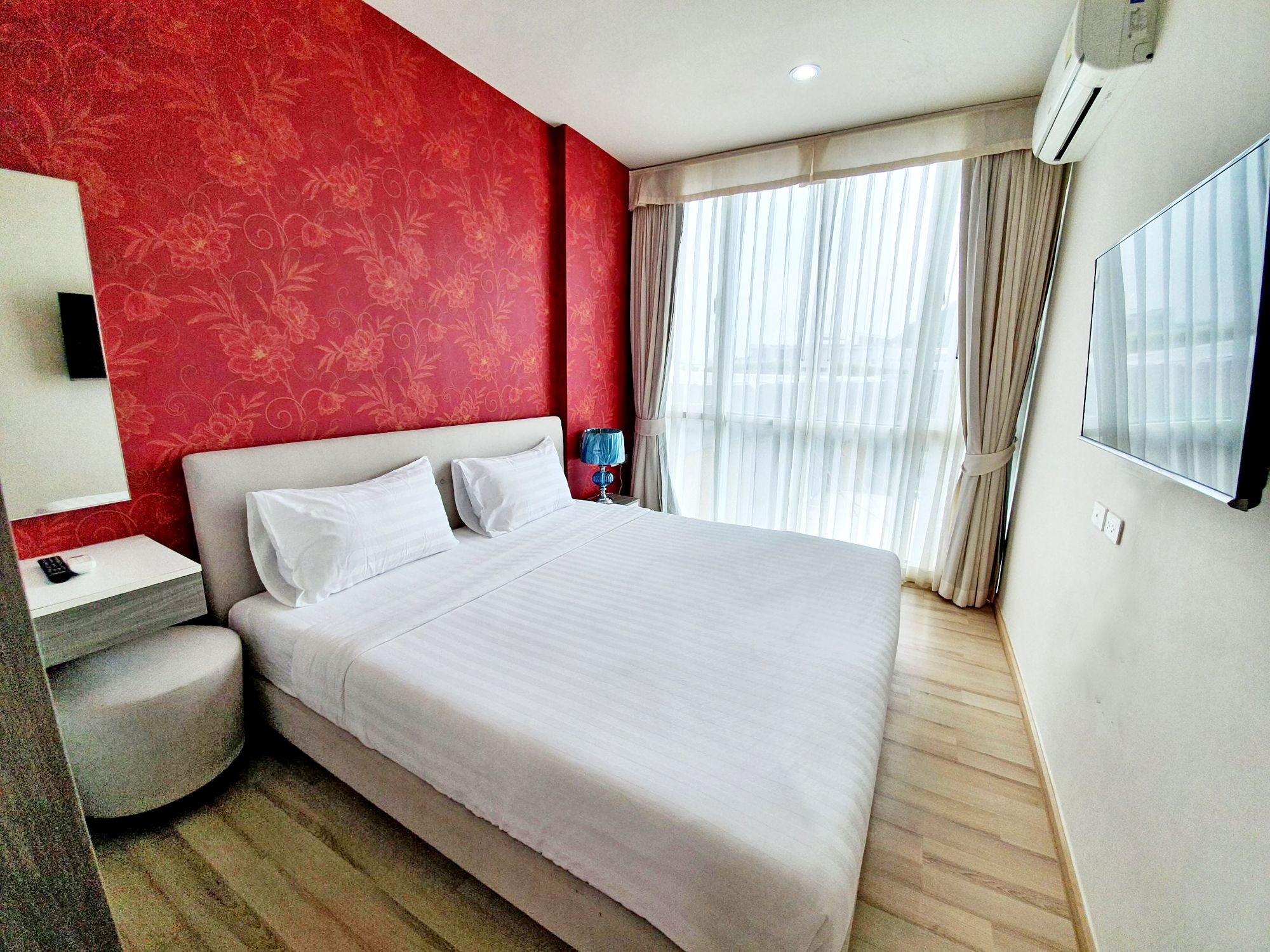 ขายคอนโดภูเก็ต : ขาย คอนโด 1 ห้องนอน ในโครงการ เดอะ เบส ดาวน์ทาวน์ U5571076