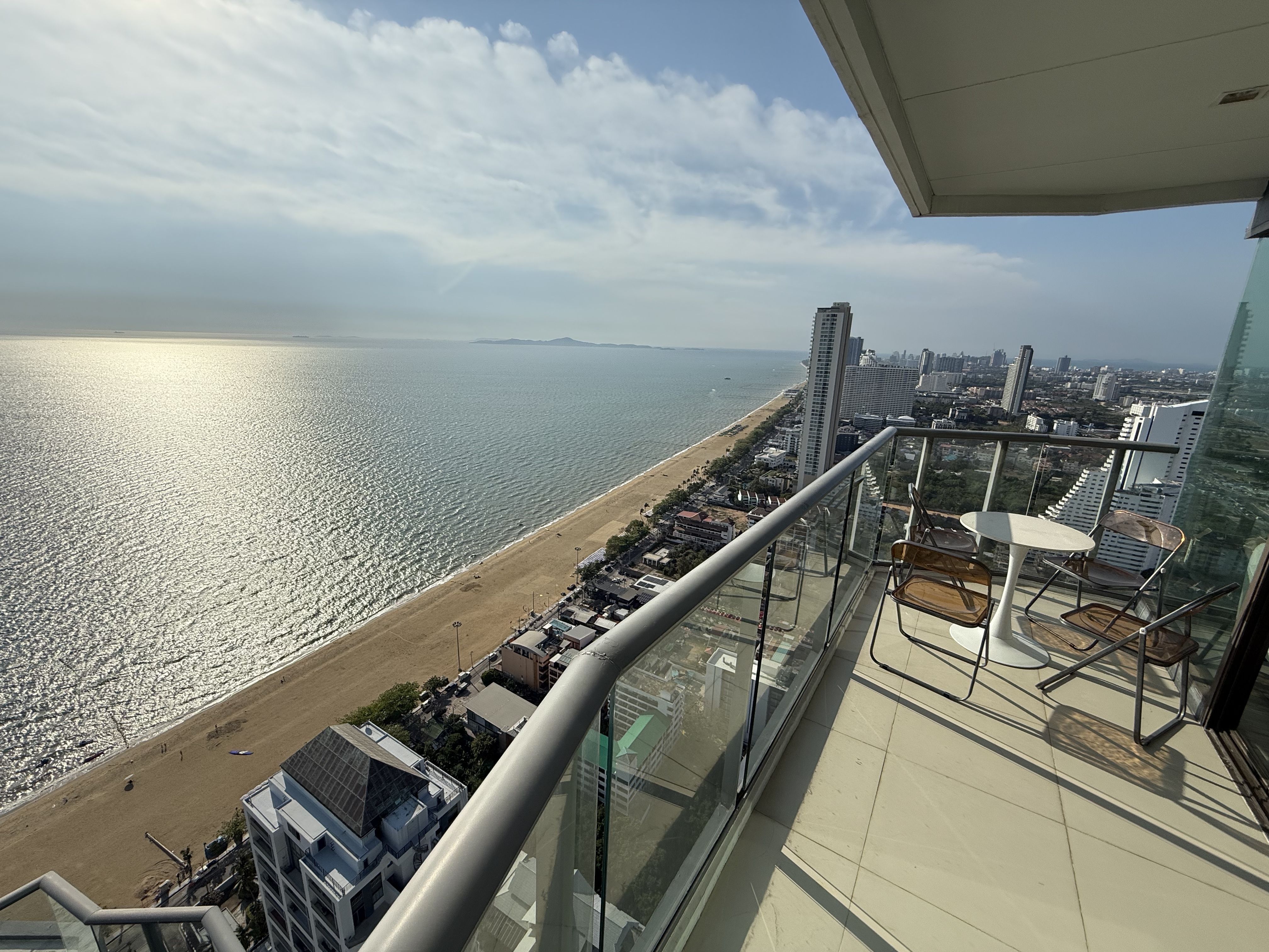For SaleCondoPattaya, Bangsaen, Chonburi : 3-Bedroom Penthouse | Pattaya Side View | Foreign Ownership U5575649