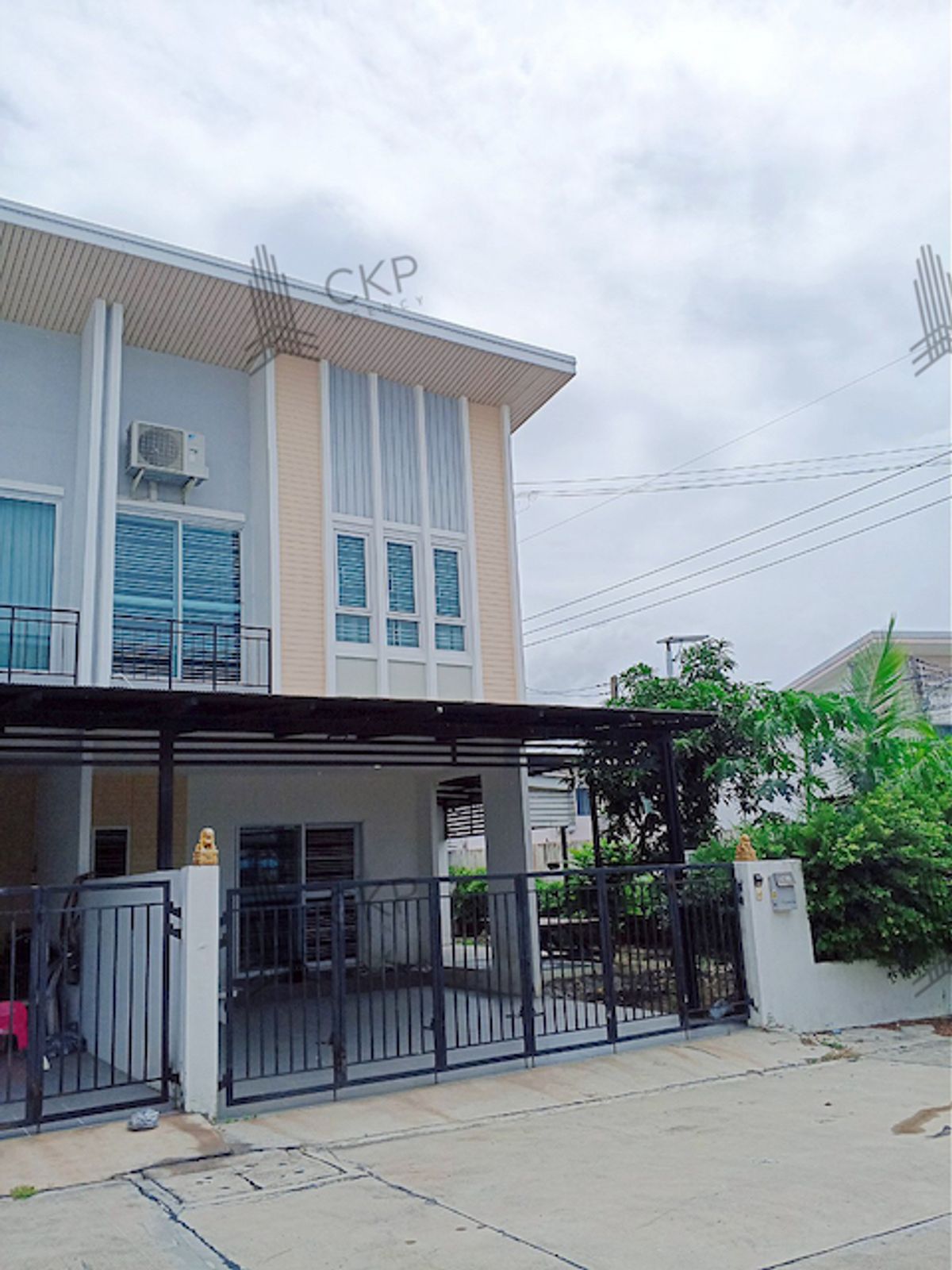 ขายศรีราชา แหลมฉบัง บ้านบึง : บ้านแฝด เดอะมิกซ์ ทวิน ศรีราชา ถ.เก้ากิโล ร่มรื่น น้ำไม่ท่วม ใกล้ตึกคอม ศรีราชา