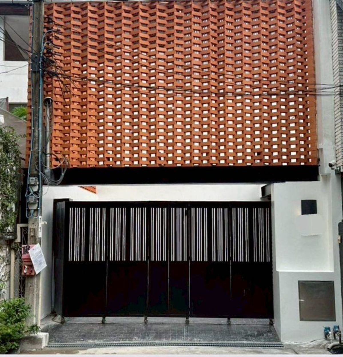 ให้เช่าโฮมออฟฟิศสุขุมวิท อโศก ทองหล่อ : LTHC12680 – Home Office For Rent in Sukhumvit 49 Size 50 Sqw. 400 Sqm. 5 beds 5 baths Near BTS Thong Lor Station ONLY 65K/Month