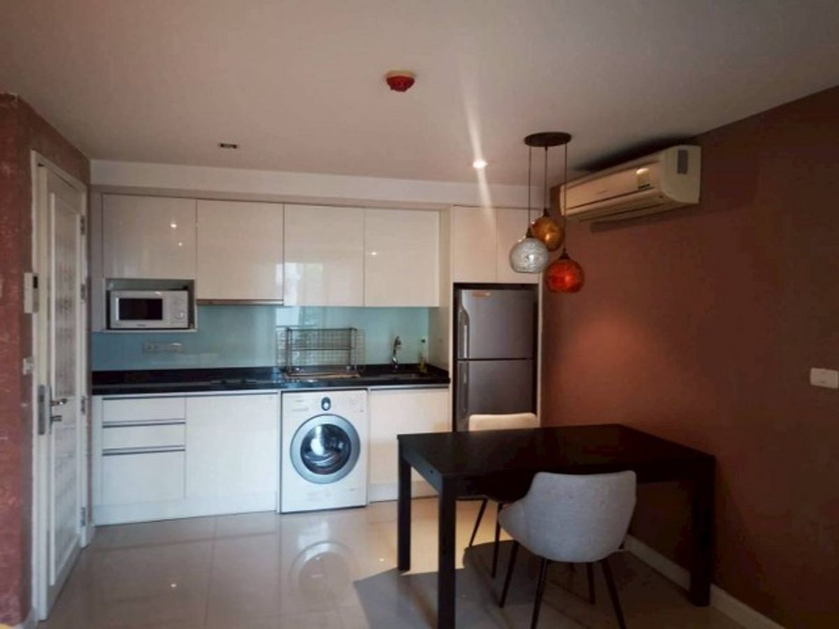 ขายคอนโดสุขุมวิท อโศก ทองหล่อ : ขายคอนโด ขนาด 40.44 ตร.ม. Le Nice Ekamai พร้อมผู้เช่า  Low rise ใกล้รถไฟฟ้า บีทีเอส เอกมัย ไม่มีผลกระทบจากแผ่นดินไหวรายได้ต่อเนื่อง!  เขตวัฒนา  กรุงเทพฯ