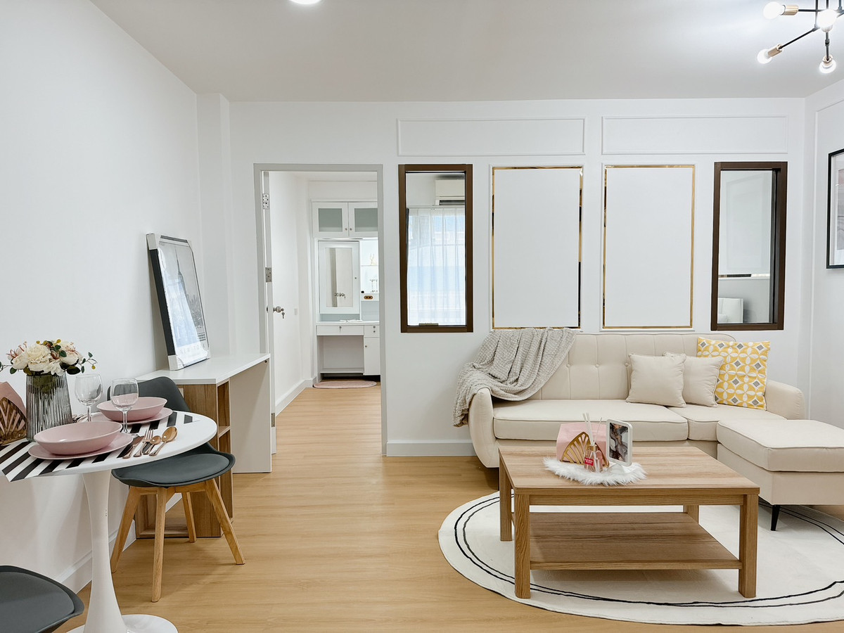 ขายคอนโดรามคำแหง หัวหมาก : บดินทร สวีท โฮม เฟอร์ใหม่ ห้องใหญ่ ทั้งห้อง 🔖 โปรคอนโด ห้องสวยตรงปก สินเชื่อฟรี 