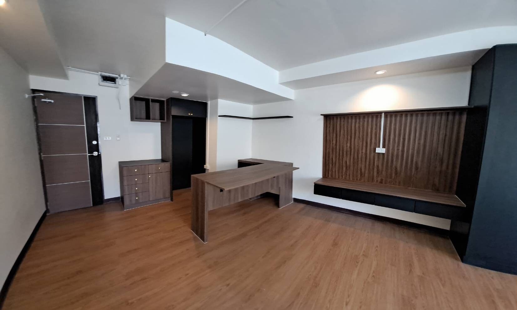 For SaleCondoPattaya, Bangsaen, Chonburi : Studio Condo for sale at Pattaya Beach Condo  U1692688