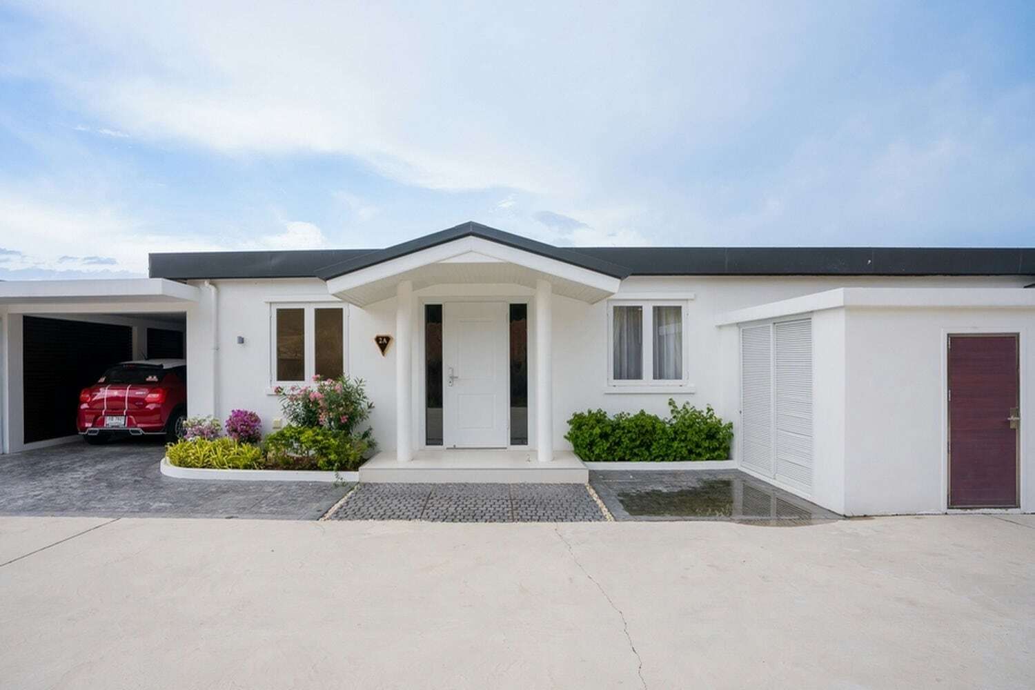 For SaleHouseHuahin, Prachuap Khiri Khan, Pran Buri : Luxury 3-Bedroom Terrace Unit in Hua Hin Falcon Hill (HH105) U1839684