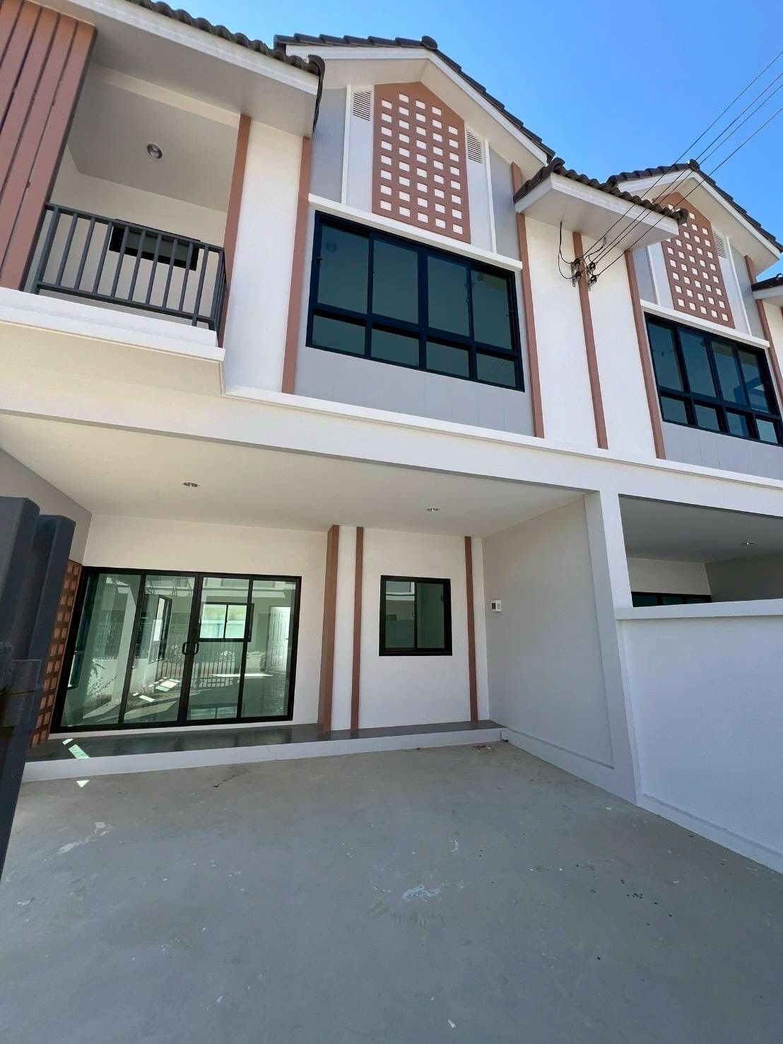 For SaleHousePattaya, Bangsaen, Chonburi : Townhome at Zensiri Nern Plubwan 28 For Sale U5569356