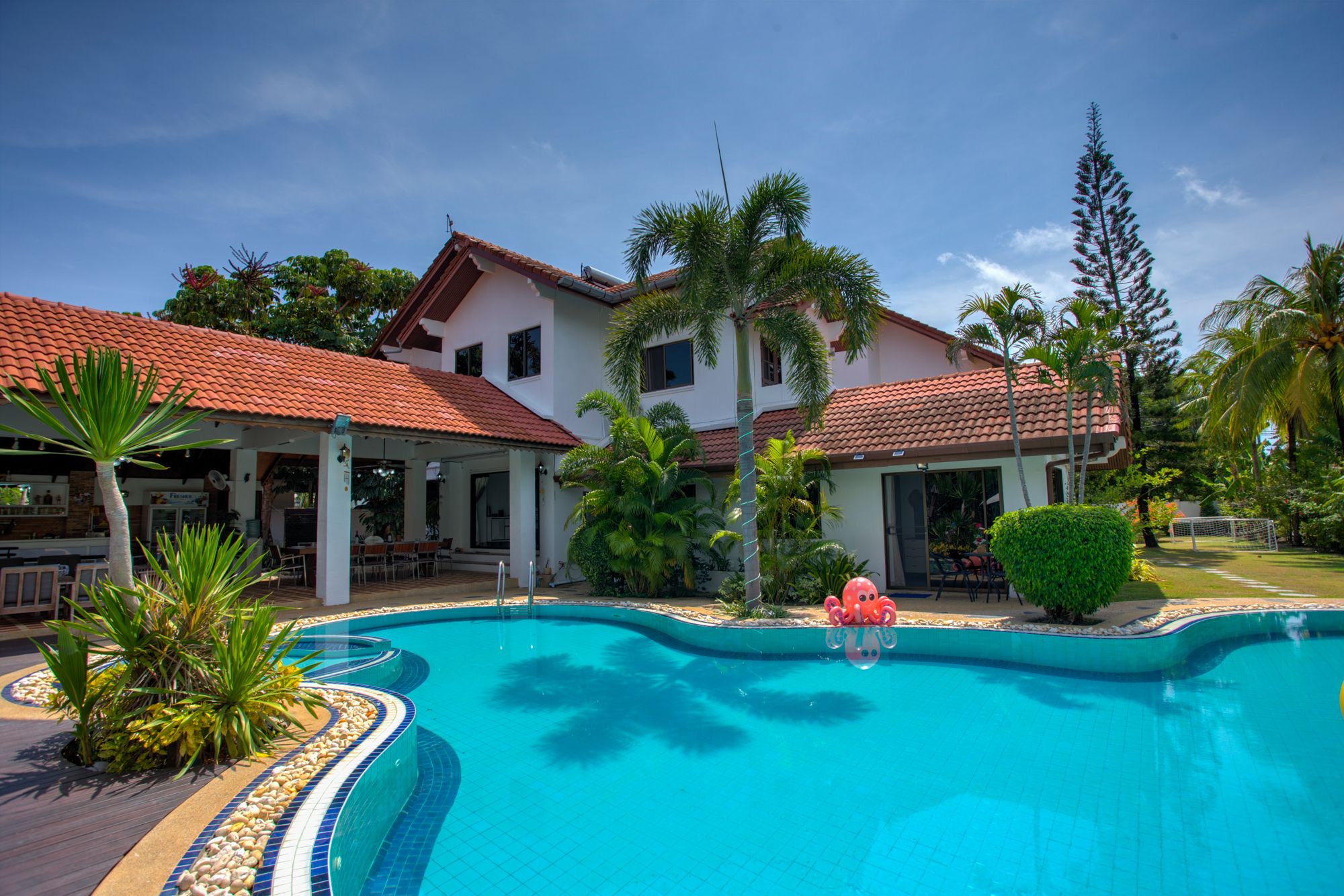For SaleHousePhuket : 6 Bedroom Villa for sale in Rawai, Phuket  U1949692