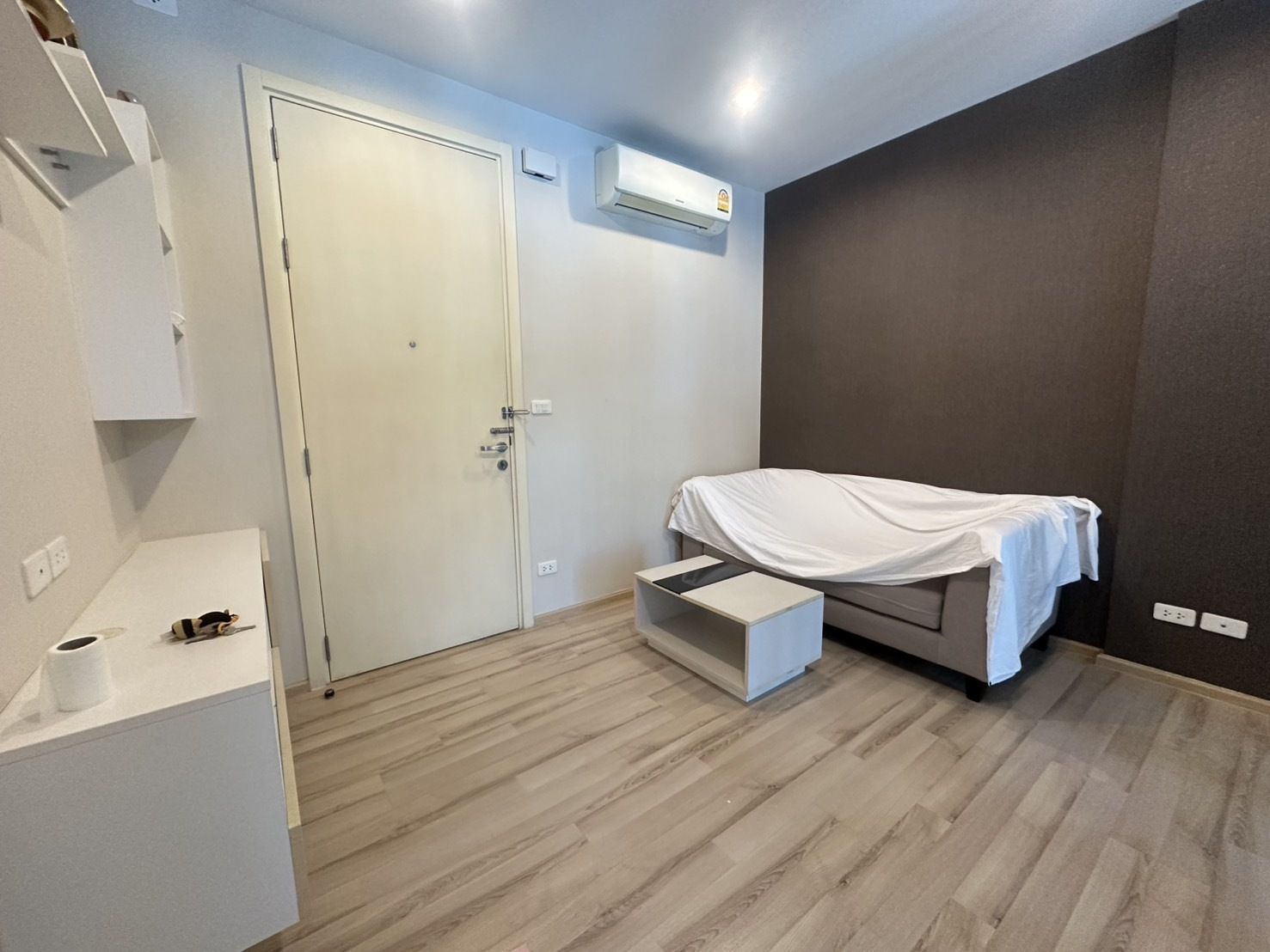 ขายคอนโดภูเก็ต : ขาย คอนโด 1 ห้องนอน ในโครงการ เดอะ เบส อัพทาวน์ U5563702