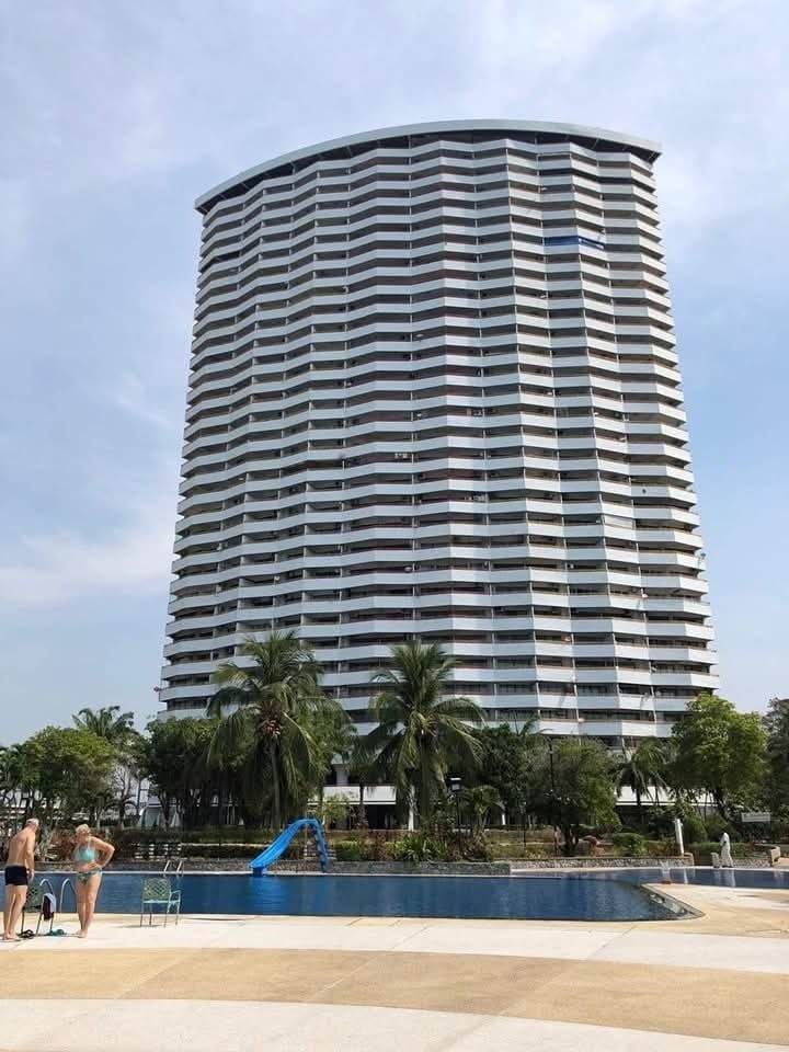 For SaleCondoPattaya, Bangsaen, Chonburi : 3 Bedroom Condo for sale at Sunshine Beach Condotel  U5577605