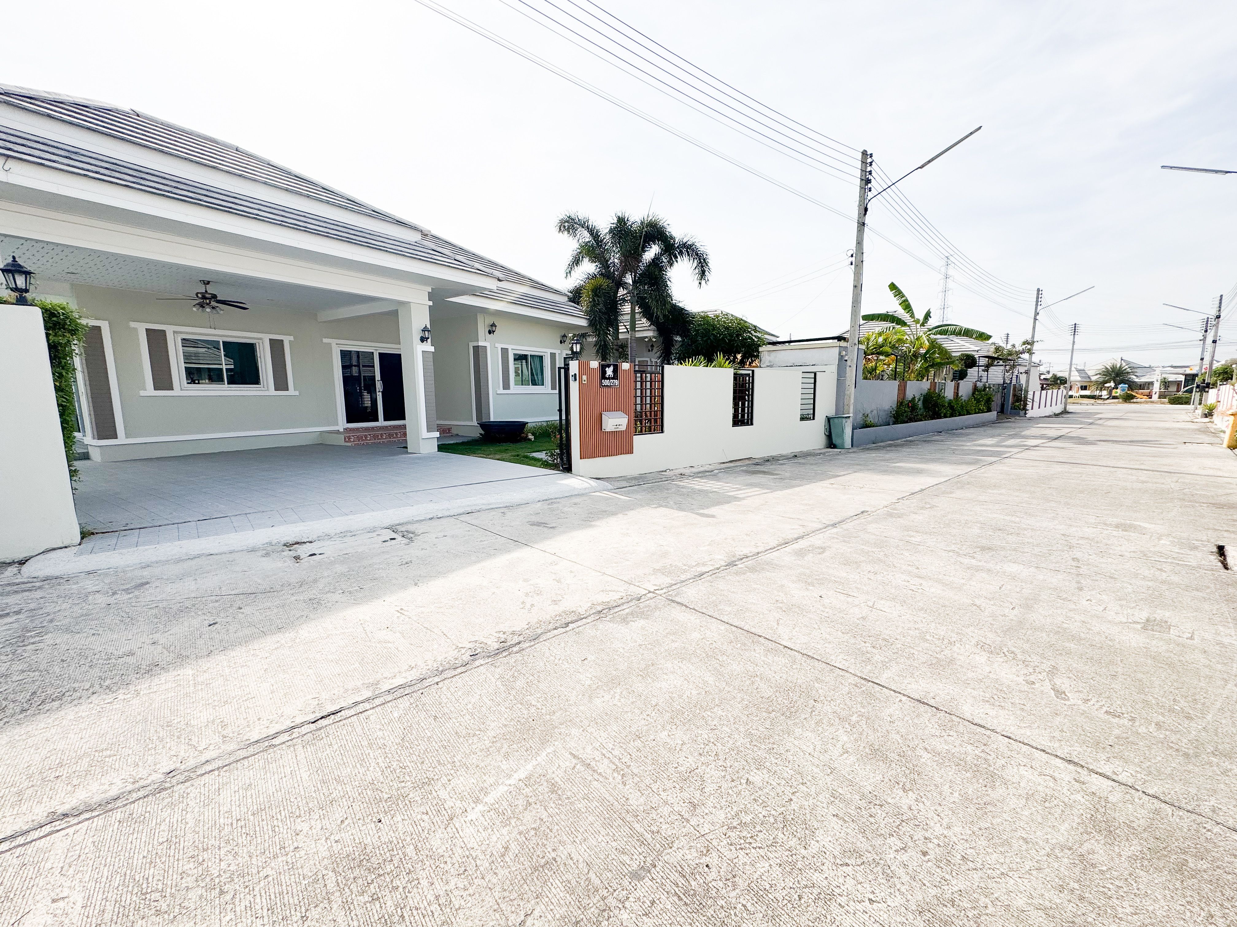 For SaleHouseHuahin, Prachuap Khiri Khan, Pran Buri : 3 Bedroom House for sale at Baan Klang Muang 88  U5333359