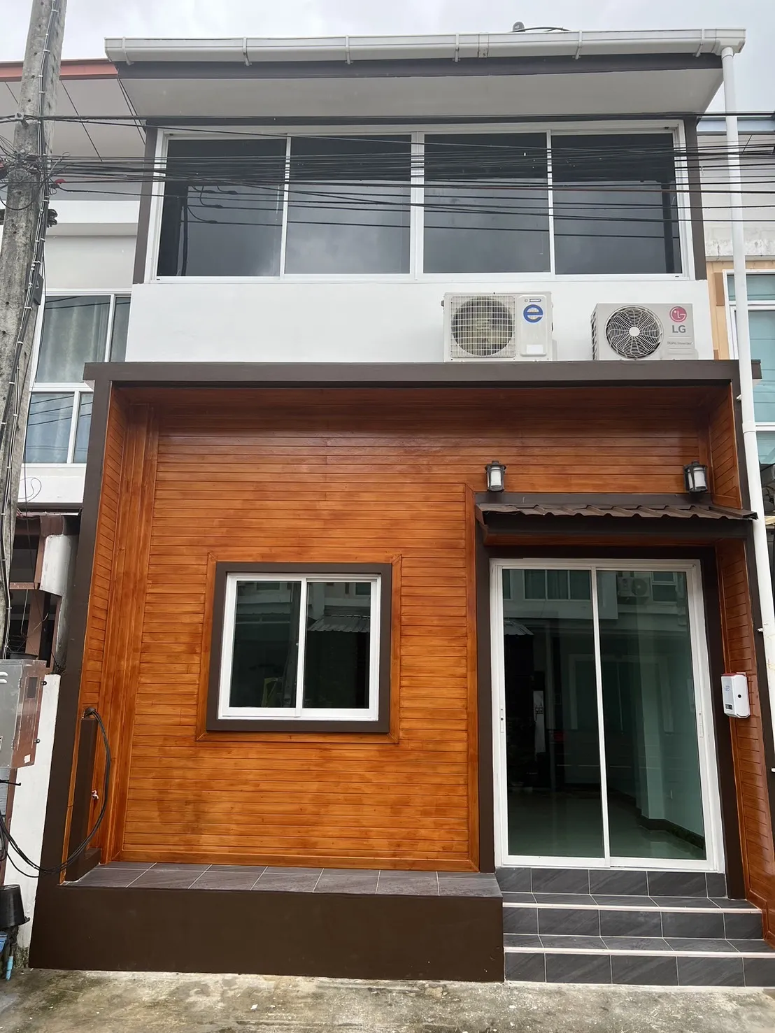 ขายบ้านภูเก็ต : ขาย ทาวน์เฮ้าส์ 4 ห้องนอน ในโครงการ สุชารี วิลเลจ ภูเก็ต U1963240