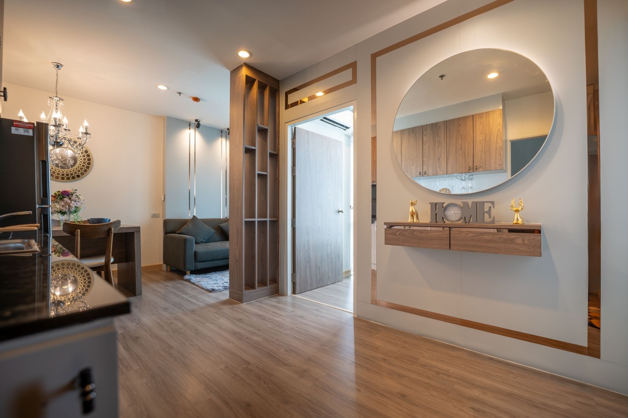 For SaleCondoPattaya, Bangsaen, Chonburi : 2 Bedroom Condo for sale at The Twin Tower jomtien  U5577595