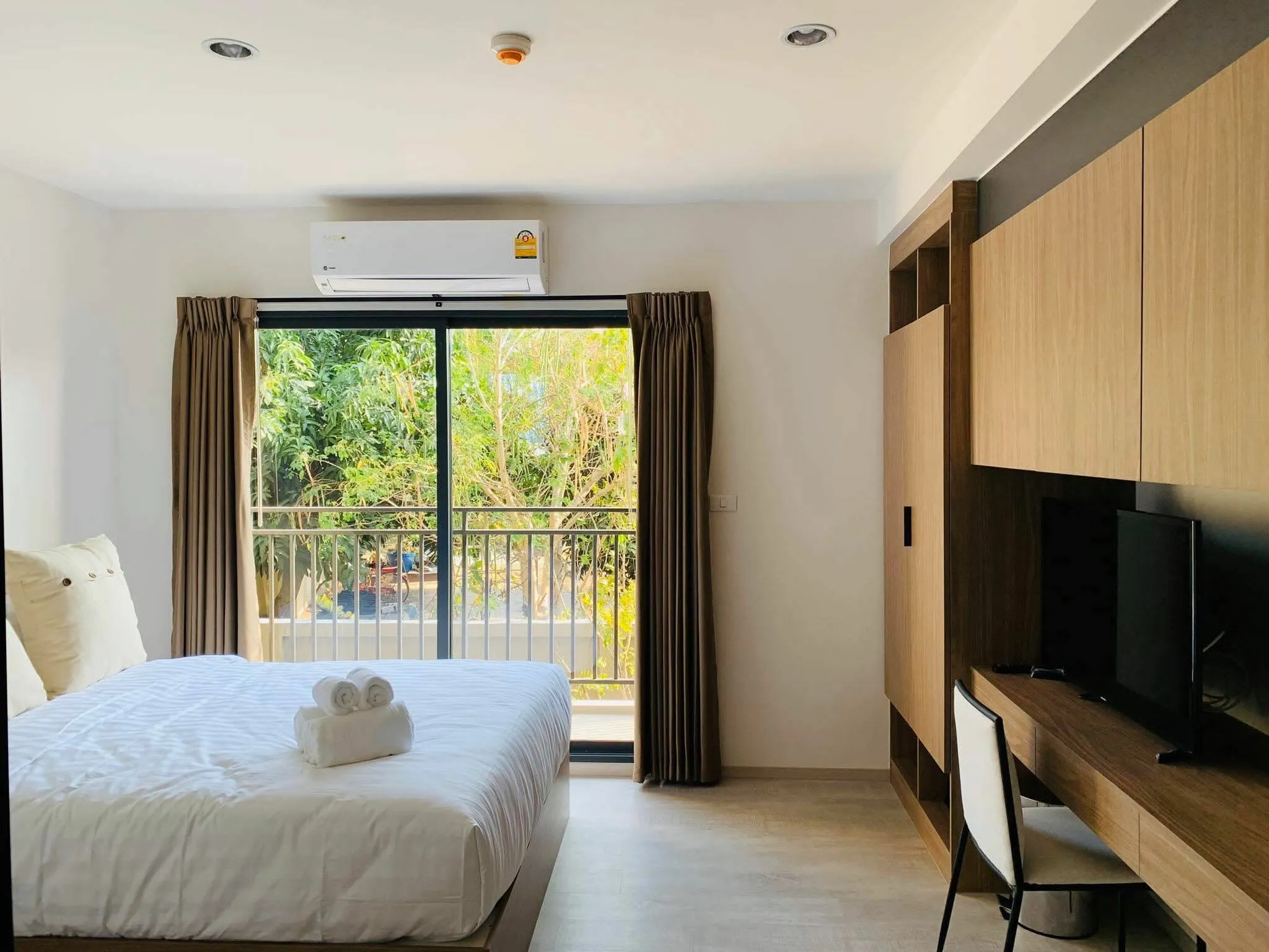 For SaleCondoHuahin, Prachuap Khiri Khan, Pran Buri : A Piece of Heaven - 27SqM Condo in Hua Hin City U1107860
