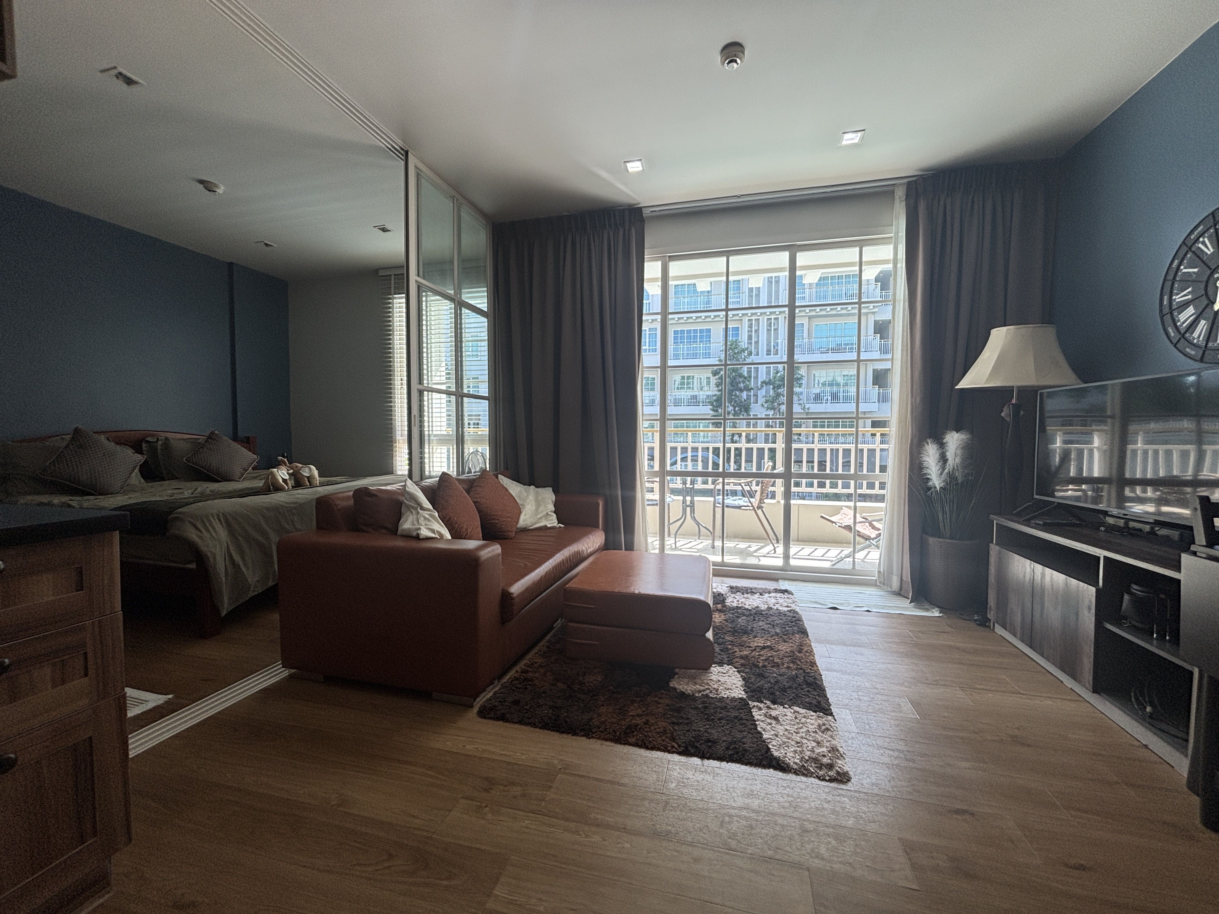 For SaleCondoHuahin, Prachuap Khiri Khan, Pran Buri : 1 Bedroom Condo with Pool View for Sale at Autumn U5378365