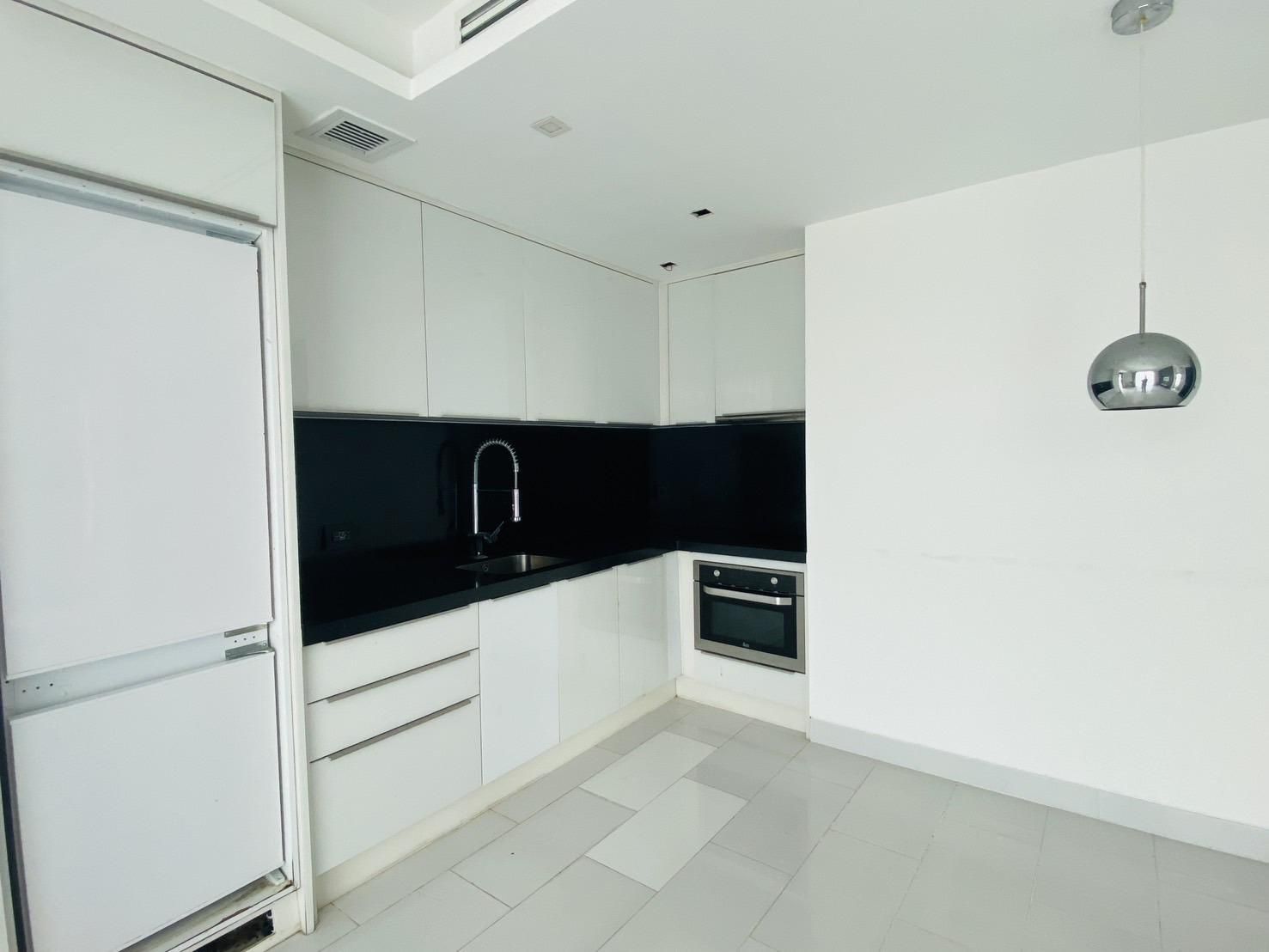 For SaleCondoPattaya, Bangsaen, Chonburi : 2 Bedrooms Condo for sale at Sky Residences Pattaya U5348597