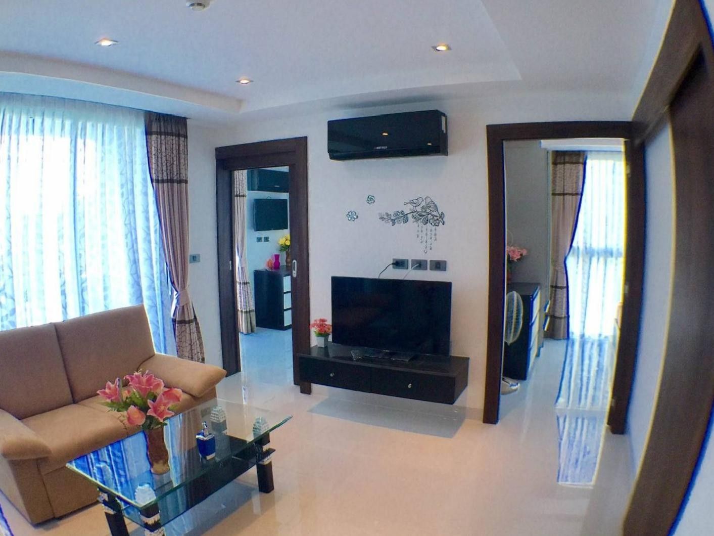 For SaleCondoPattaya, Bangsaen, Chonburi : 2 Bedroom Condo for sale at Serenity Wongamat  U31318