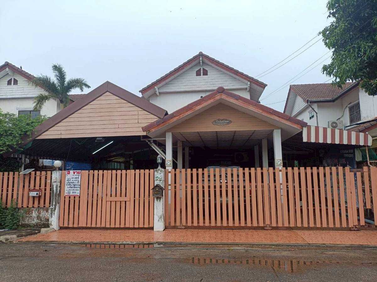 ขายบ้านปทุมธานี รังสิต ธรรมศาสตร์ : ขายบ้านเดี่ยว หมู่บ้าน มโนรมย์เพลส 7 76.40 ตร.ม. ใกล้ มอเตอร์เวย์