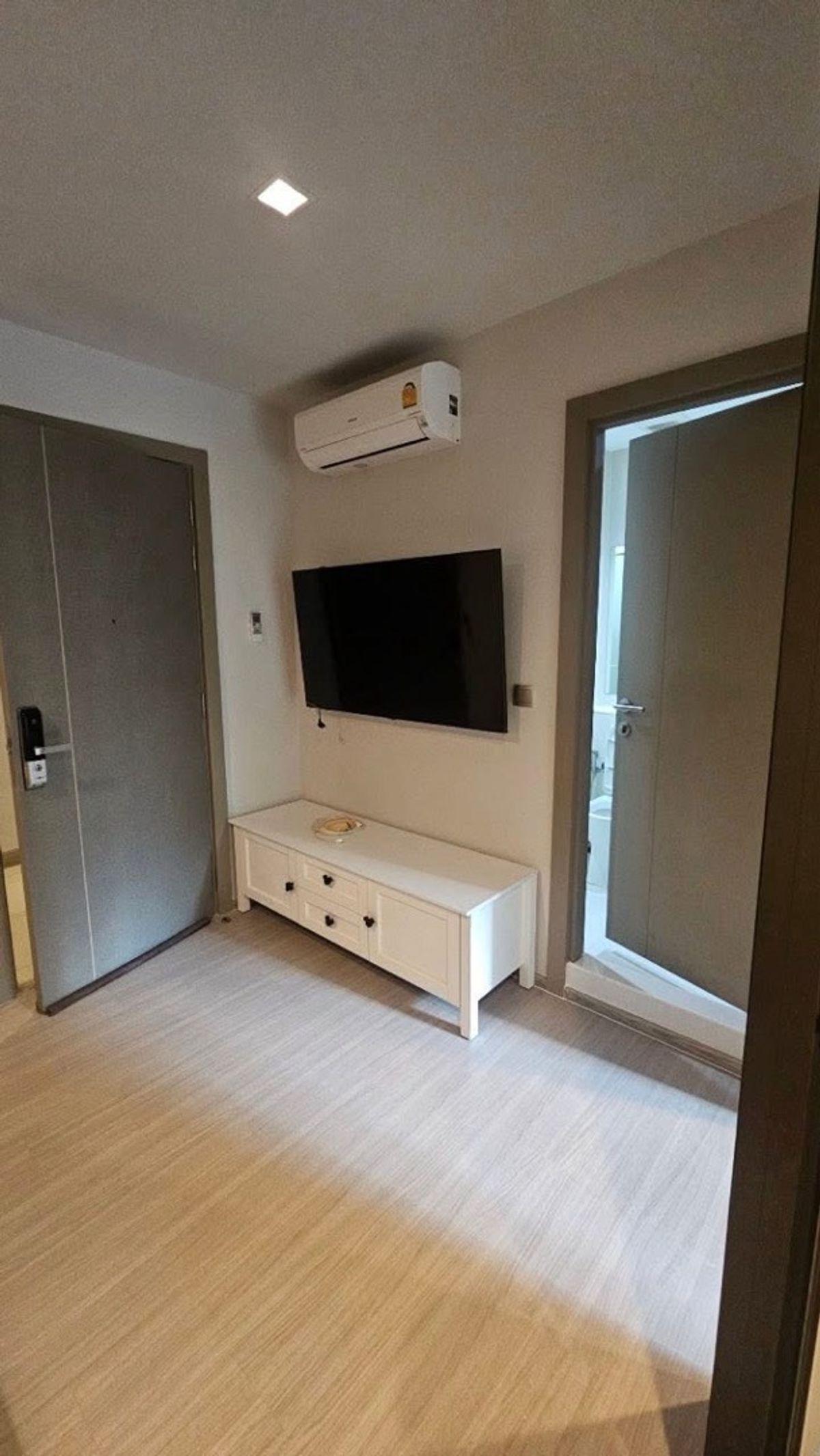 For SaleCondoRama9, Petchburi, RCA : (P0045) For Sale 🔥 Life Asoke Rama 9 🏢 Price 3,950,000 BAHT