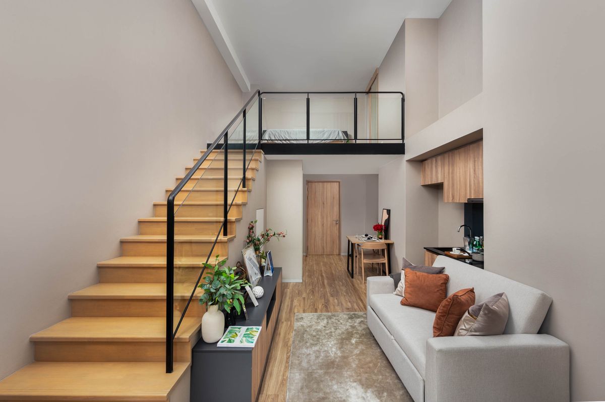ขายคอนโดสาทร นราธิวาส : Resort Condo ใกล้ BTS สุรศักดิ์ ห้อง 1 Bed Duplex ขนาดใหญ่ ราคาพิเศษ 