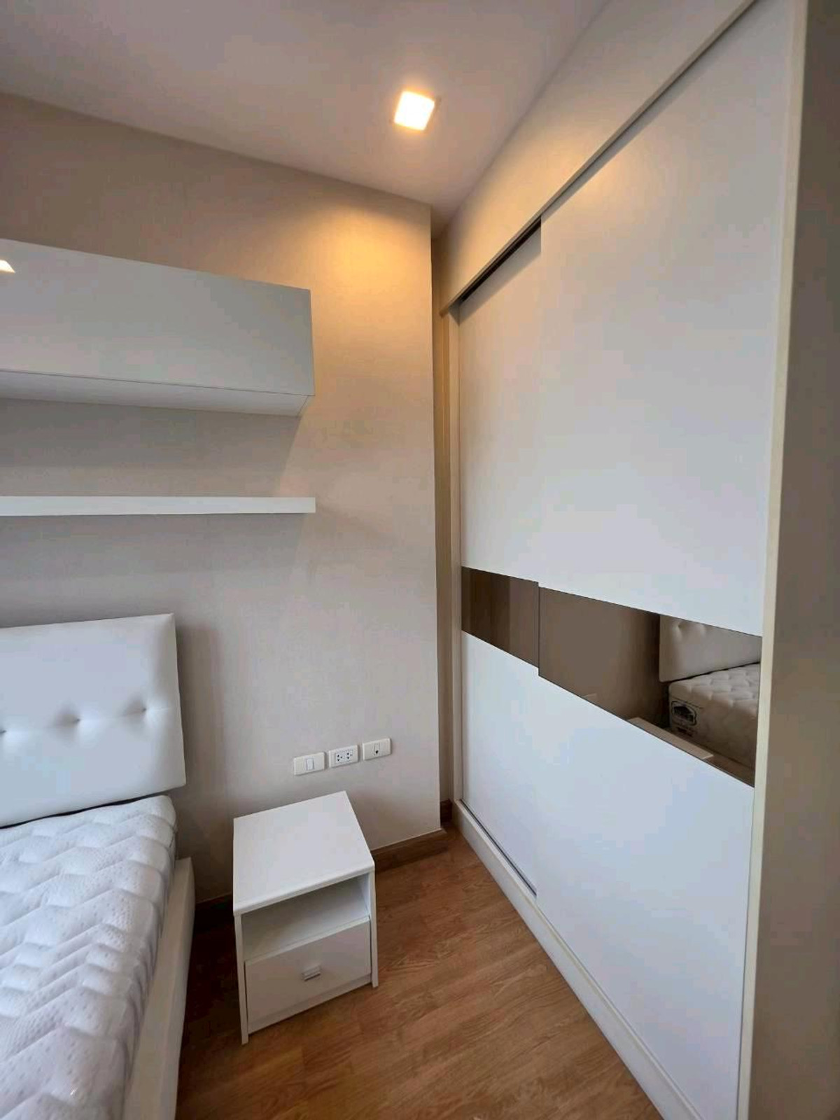 ให้เช่าคอนโดอ่อนนุช อุดมสุข : [RENT] คอนโดสุขุมวิท 79 🚅BTS อ่อนนุช• 44 ตร.ม 2 ห้องนอน 1 ห้องน้ำ เฟอร์ครบ พร้อมเข้าอยู่ 
📞099 415 2664 , 080 369 6366