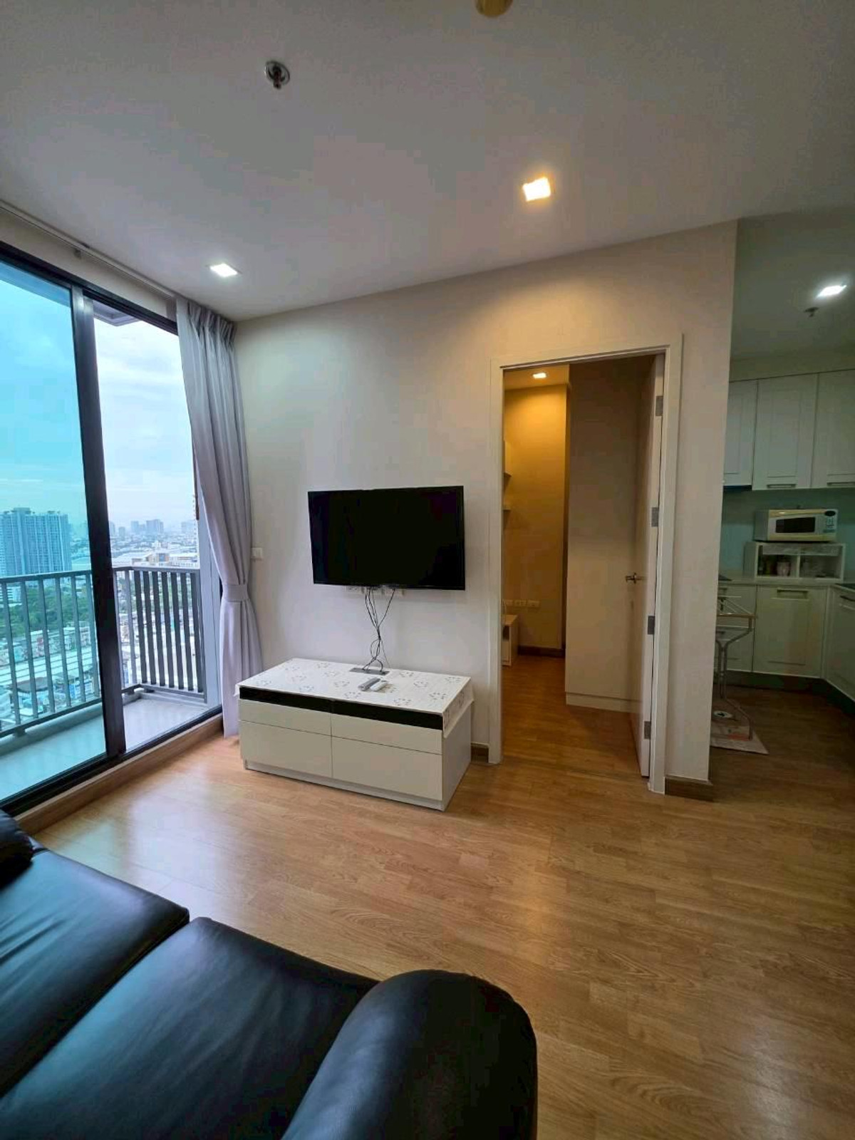 ให้เช่าคอนโดอ่อนนุช อุดมสุข : [RENT] คอนโดสุขุมวิท 79 🚅BTS อ่อนนุช• 44 ตร.ม 2 ห้องนอน 1 ห้องน้ำ เฟอร์ครบ พร้อมเข้าอยู่ 
📞099 415 2664 , 080 369 6366