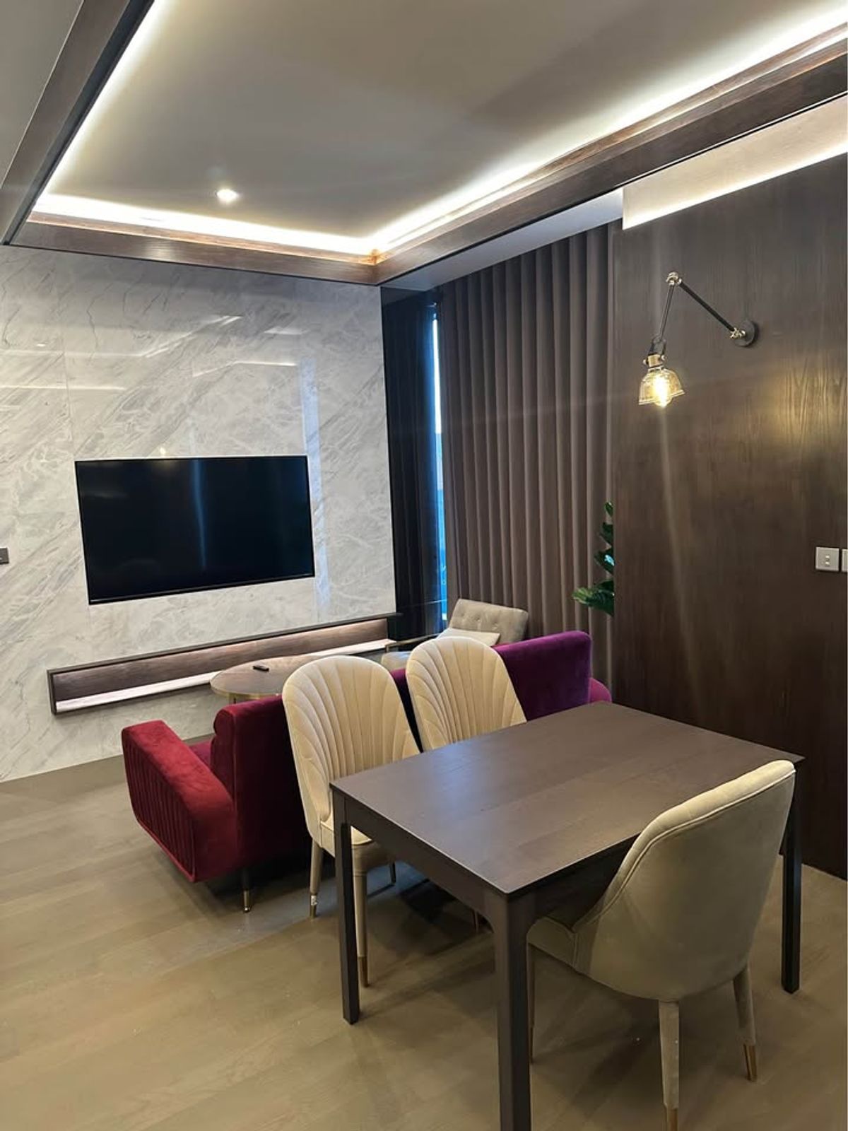 ให้เช่าคอนโดพระราม 9 เพชรบุรีตัดใหม่ RCA : ⭐️ The Esse at Singha Complex ⭐️ 2Bed 2Bath  ห้องสวยเฟอร์นิเจอร์ครบ แต่งพร้อมอยู่ 