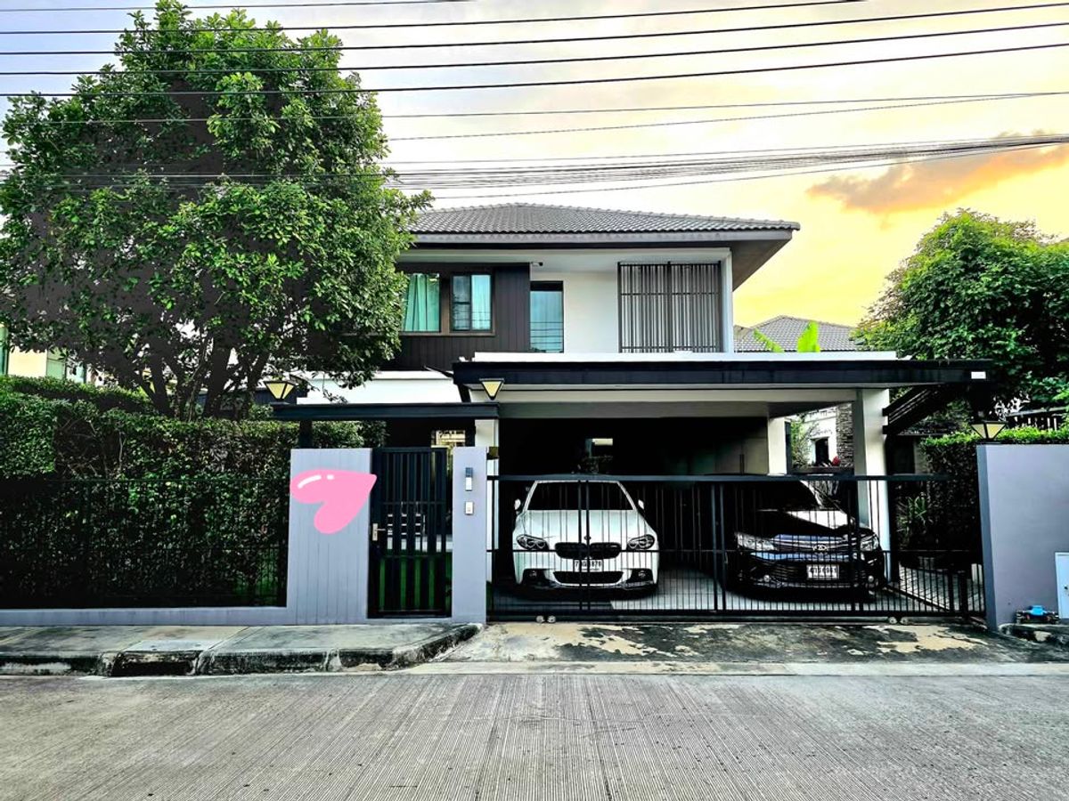 For RentHouseBangna, Bearing, Lasalle : Rent - Manthana Bangna, Km. 7, large detached house  Complete furniture Can raise animals