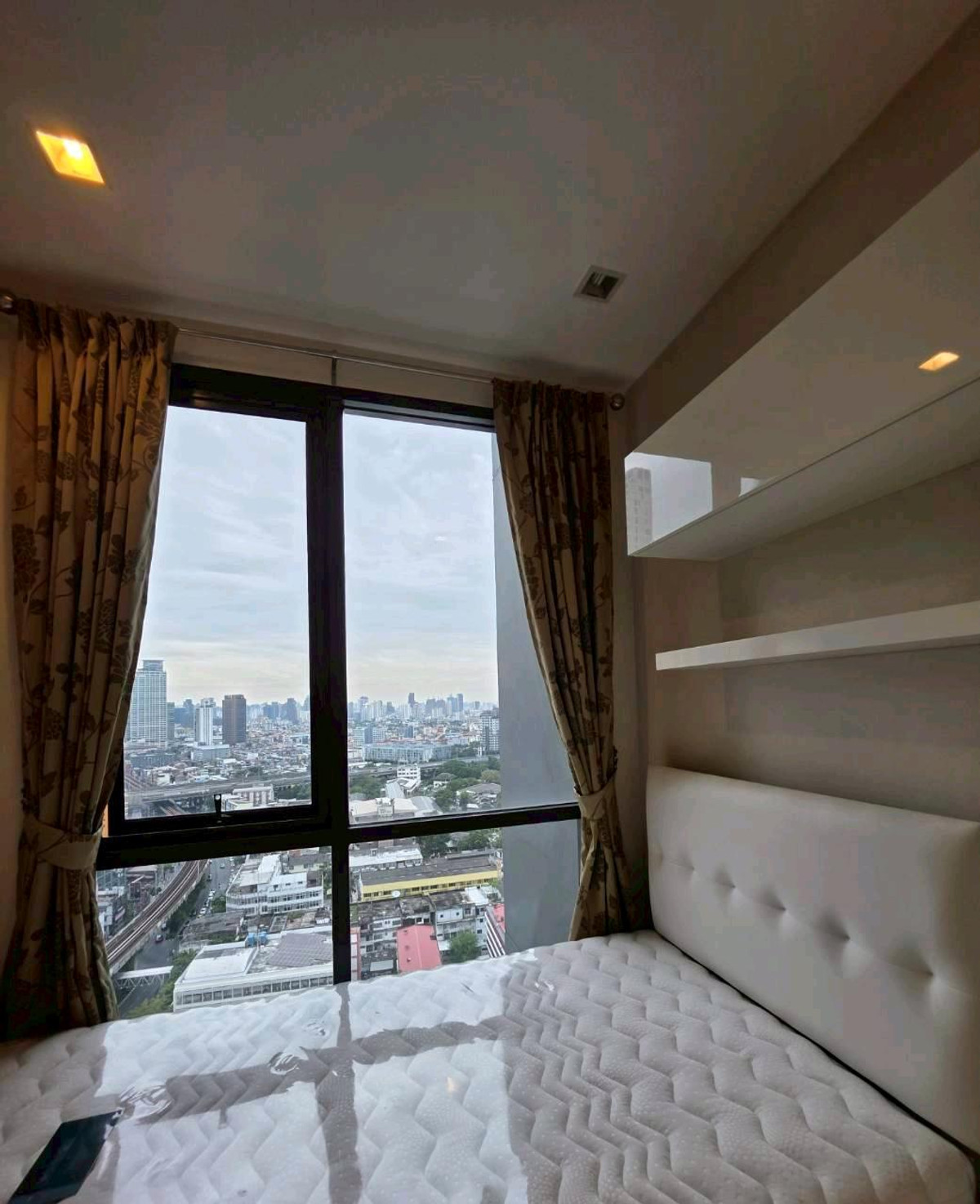 ให้เช่าคอนโดอ่อนนุช อุดมสุข : [RENT] คอนโดสุขุมวิท 79 🚅BTS อ่อนนุช• 44 ตร.ม 2 ห้องนอน 1 ห้องน้ำ เฟอร์ครบ พร้อมเข้าอยู่ 
📞099 415 2664 , 080 369 6366