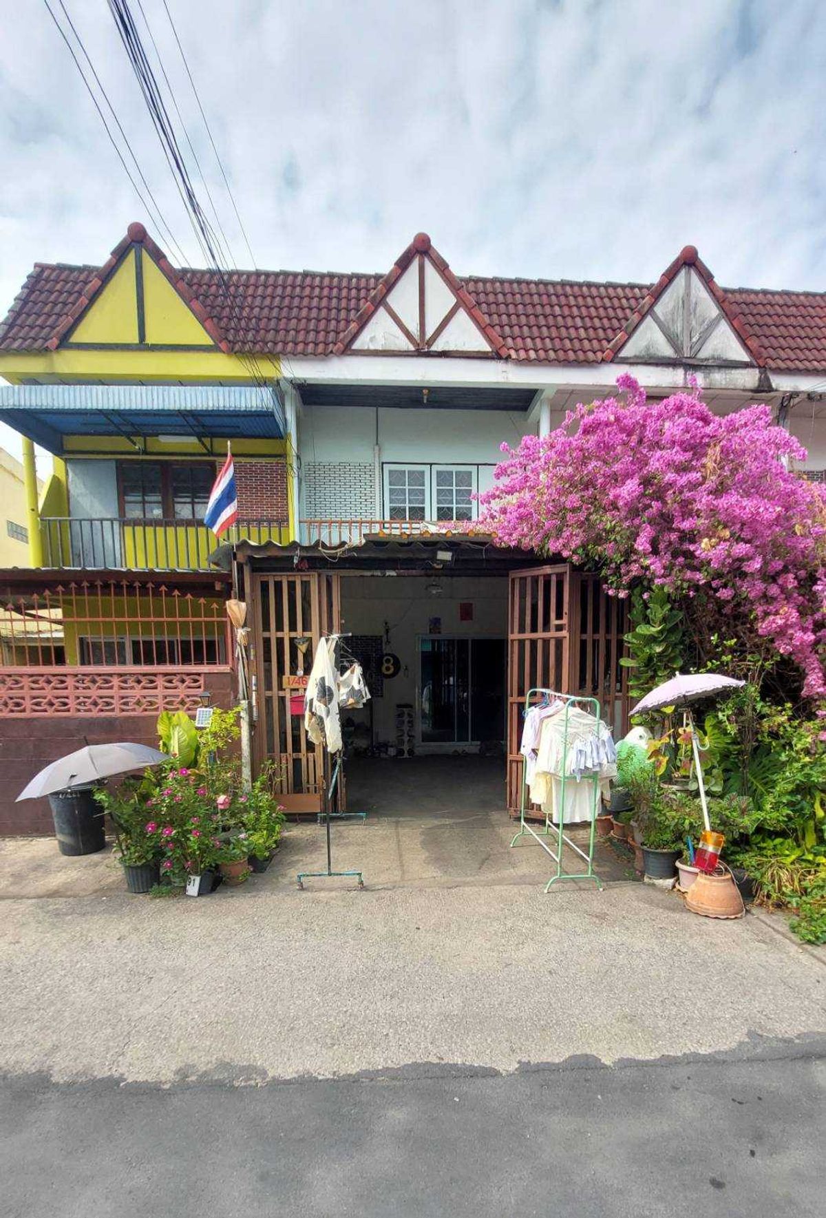 ขายบ้านเกษตร นวมินทร์ ลาดปลาเค้า : ขายทาวน์เฮ้าส์ หมู่บ้านวังรุ้ง นวลจันทร์ 120 ตร.ม. ซอย นวลจันทร์ 16