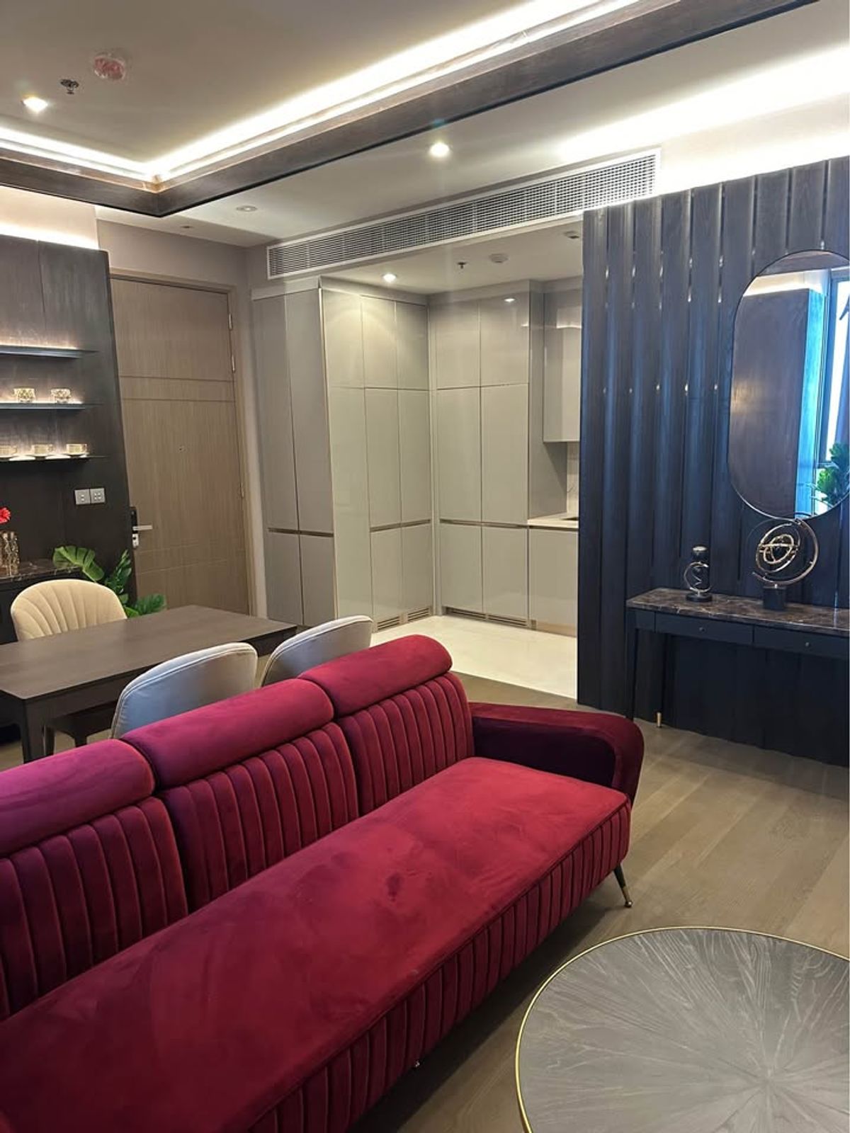 ให้เช่าคอนโดพระราม 9 เพชรบุรีตัดใหม่ RCA : ⭐️ The Esse at Singha Complex ⭐️ 2Bed 2Bath  ห้องสวยเฟอร์นิเจอร์ครบ แต่งพร้อมอยู่ 