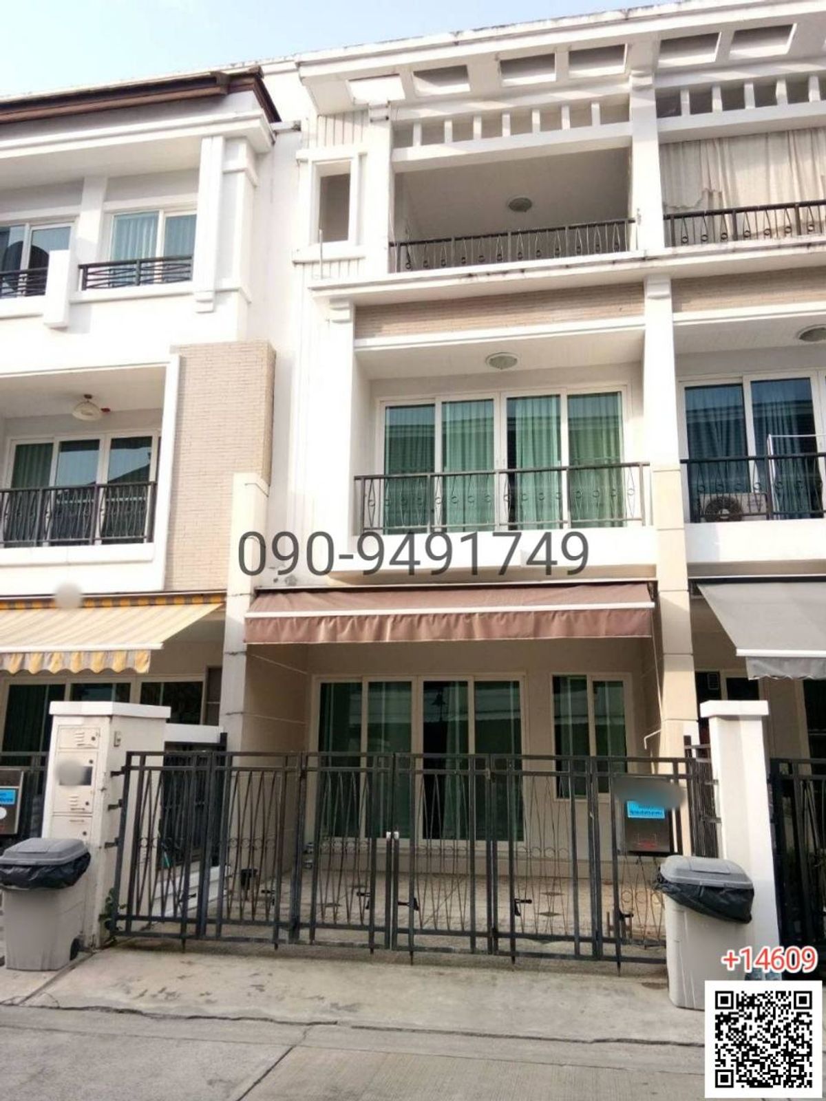 For RentTownhomeSathorn, Narathiwat : Rent a 3-story townhome, Ban Klang Krung Sathorn-Charoen Rat, near BTS Surasak