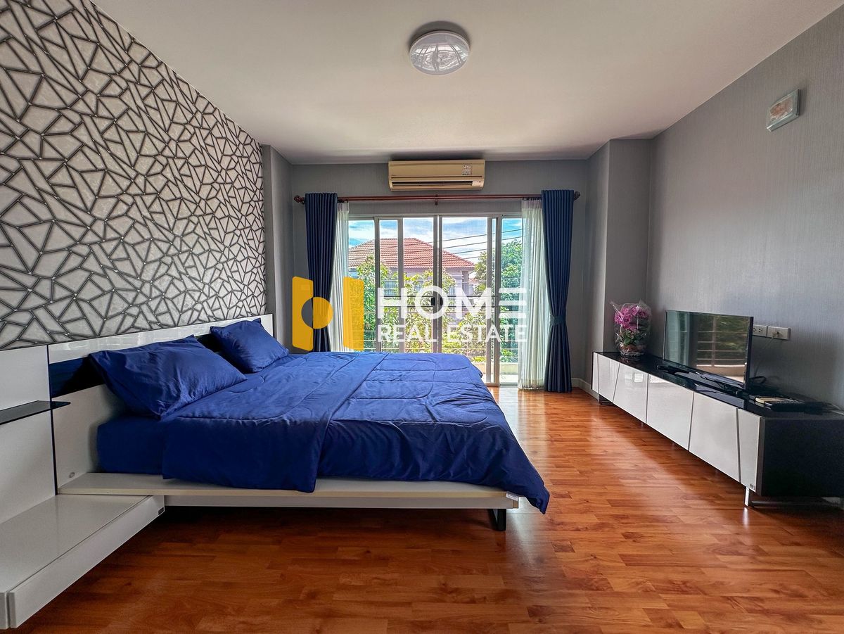 For SaleHousePhutthamonthon, Salaya : House near the park, only 8 houses in the alley 🔥 Life Bangkok Boulevard Pinklao - Phetkasem / 3 bedrooms (for sale), Life Bangkok Boulevard Pinklao - Phetkasem / 3 bedrooms (FOR SALE) BALL087