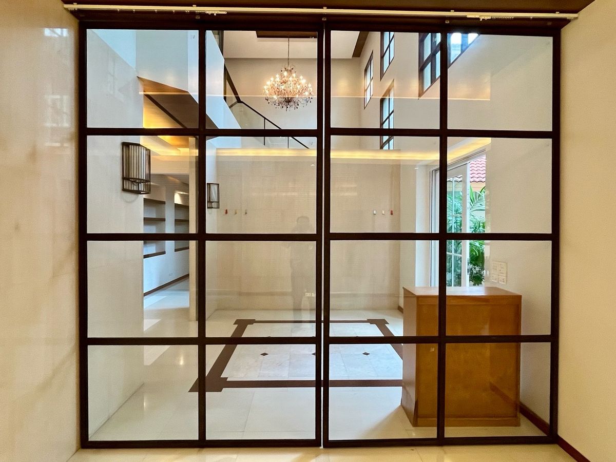 ให้เช่าบ้านบางนา แบริ่ง ลาซาล : เช่าพฤกษ์ภิรมย์รีเจ้นท์สุขุมวิท บางนา บ้านเดี่ยวถนนสุขุมวิท ซอยแบริ่ง สุขุมวิท 107 ซอยลาซาล สุขุมวิท 105 บ้านเดี่ยวพร้อมสระว่ายน้ำ 5ห้องนอน